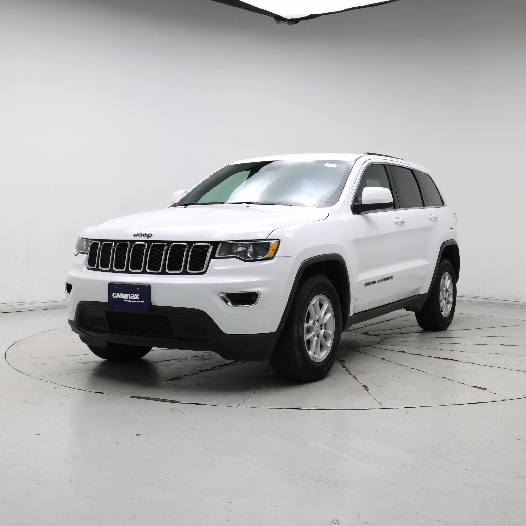 Thumbnail: 2019 Jeep Grand Cherokee - 4