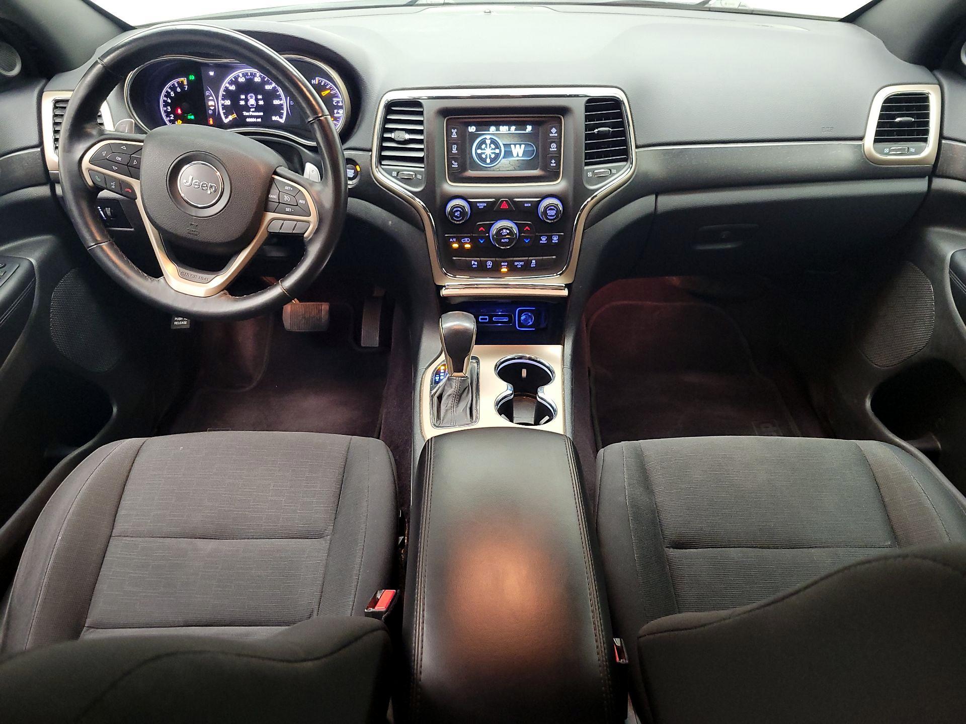 Thumbnail: 2017 Jeep Grand Cherokee - 9