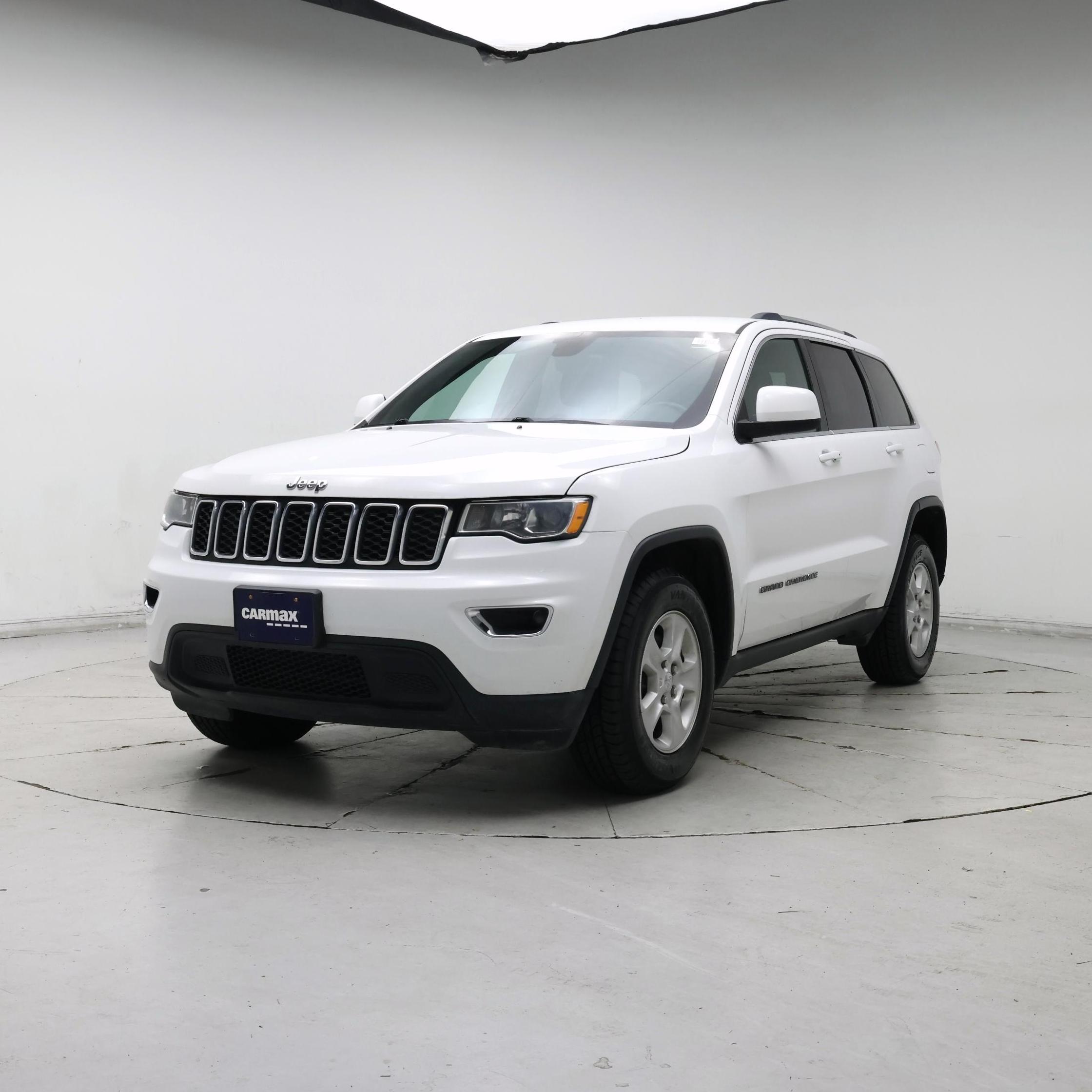 Thumbnail: 2017 Jeep Grand Cherokee - 4