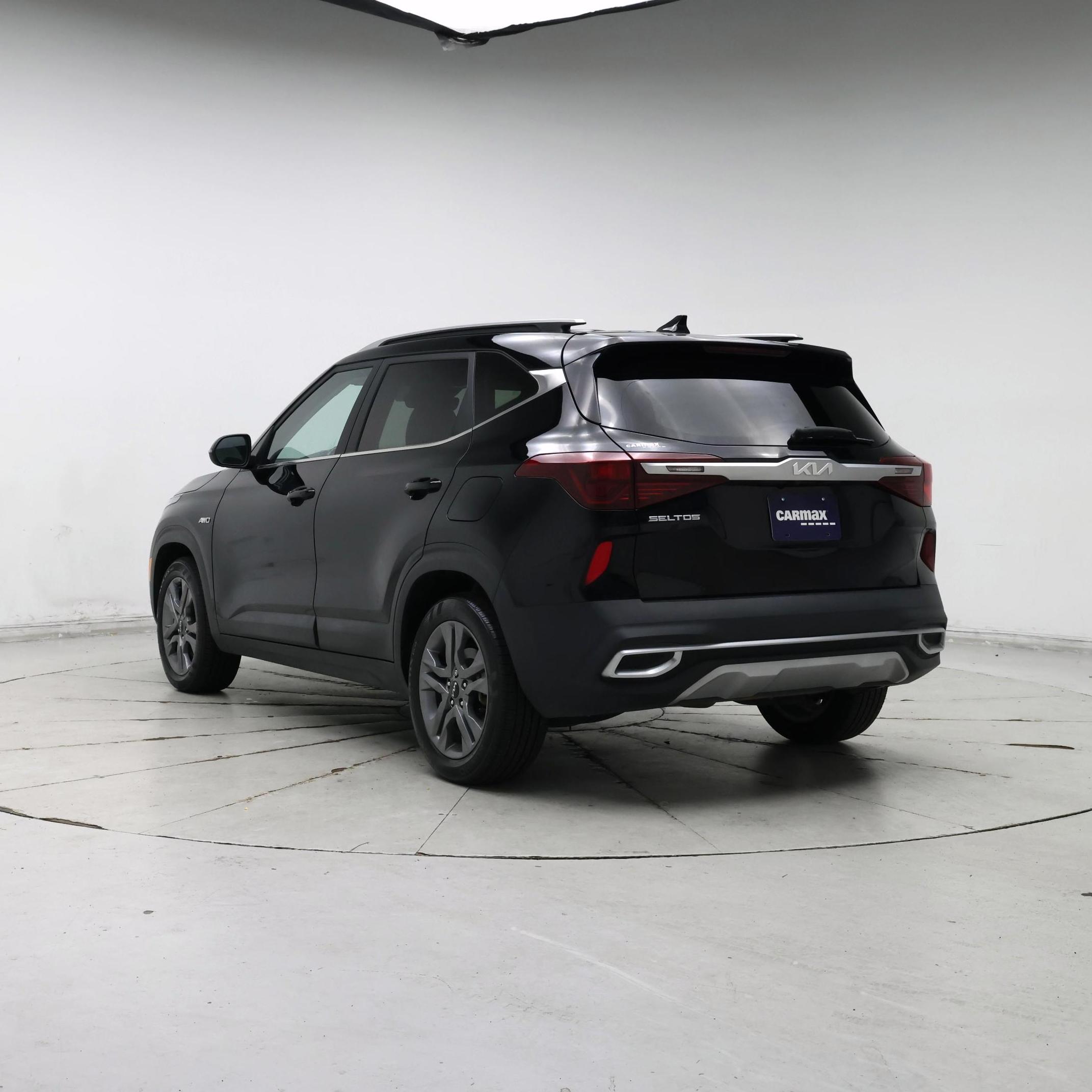 Thumbnail: 2022 Kia Seltos - 2