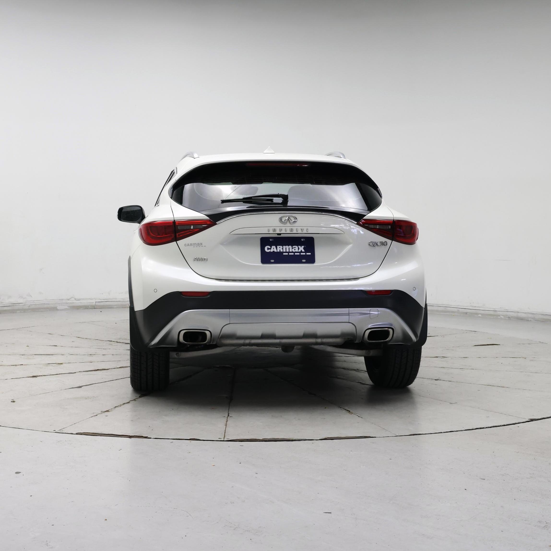 Thumbnail: 2018 INFINITI QX30 - 6