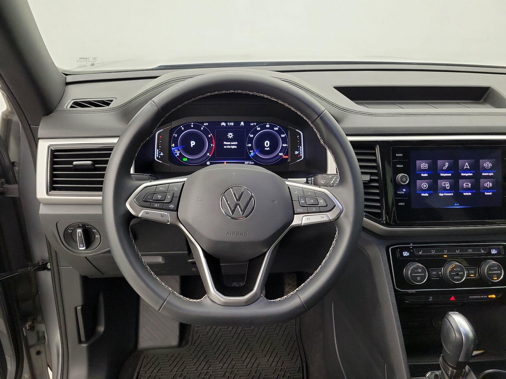 Thumbnail: 2022 Volkswagen Atlas - 10