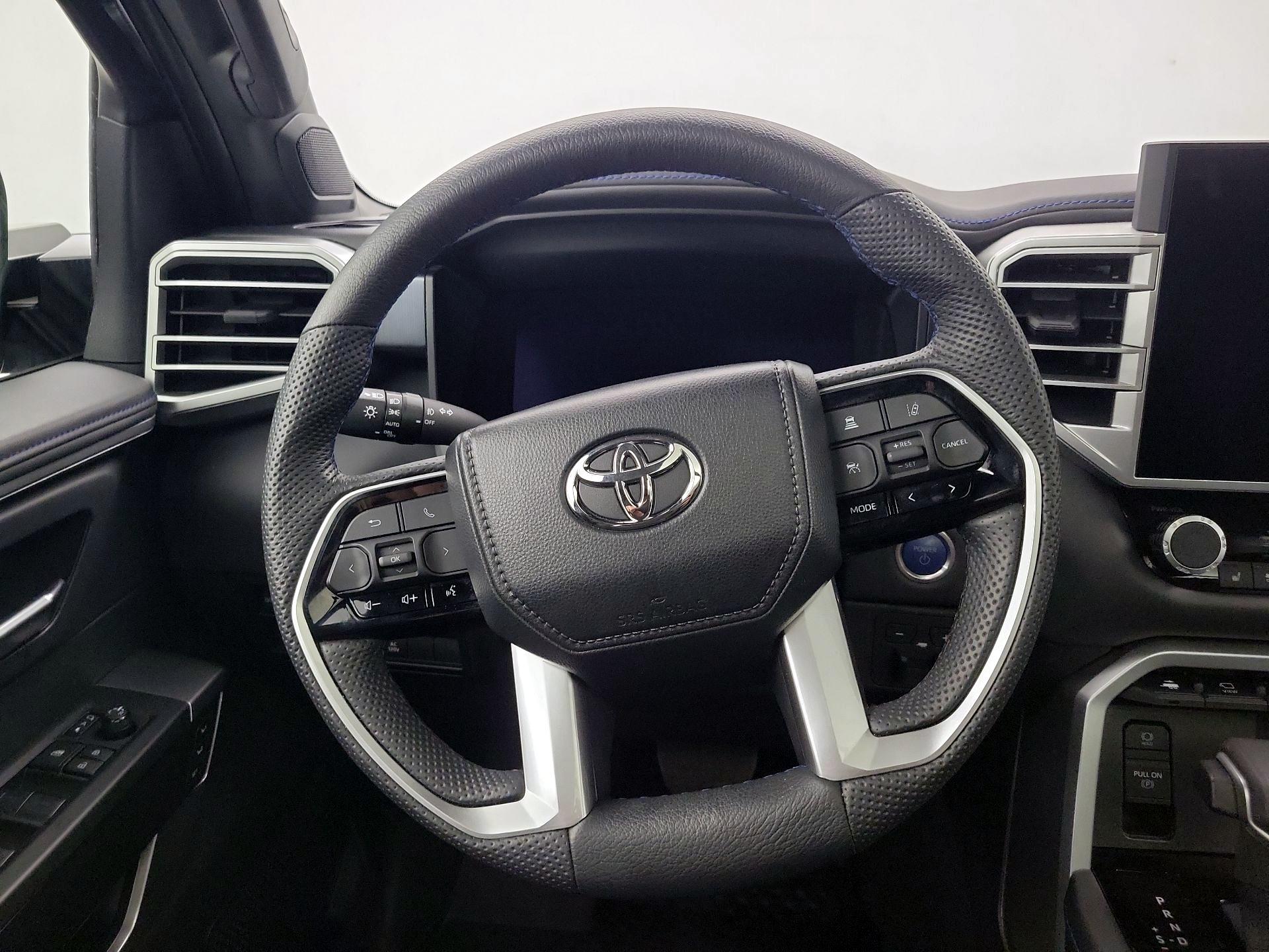 Thumbnail: 2024 Toyota Sequoia - 10