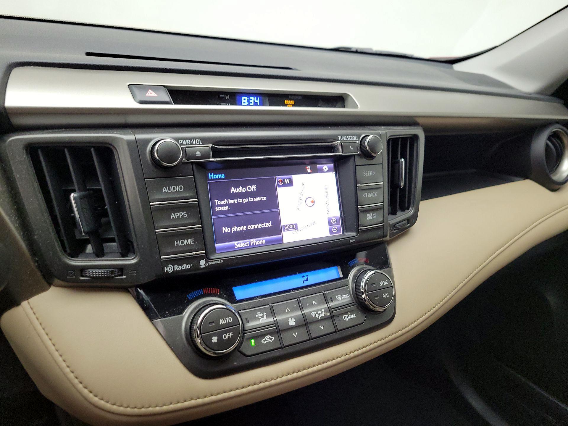Thumbnail: 2014 Toyota RAV4 - 16