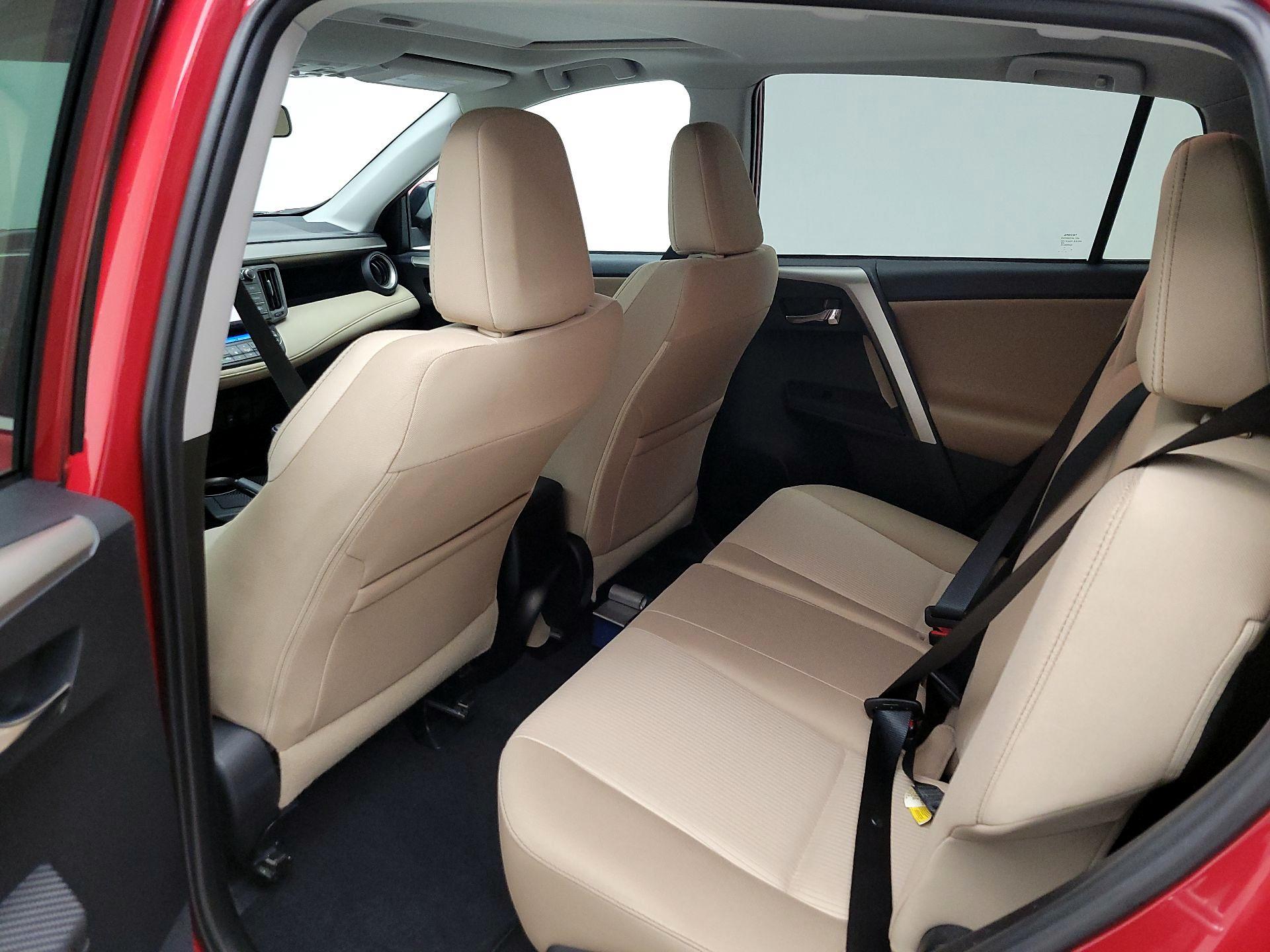 Thumbnail: 2014 Toyota RAV4 - 20