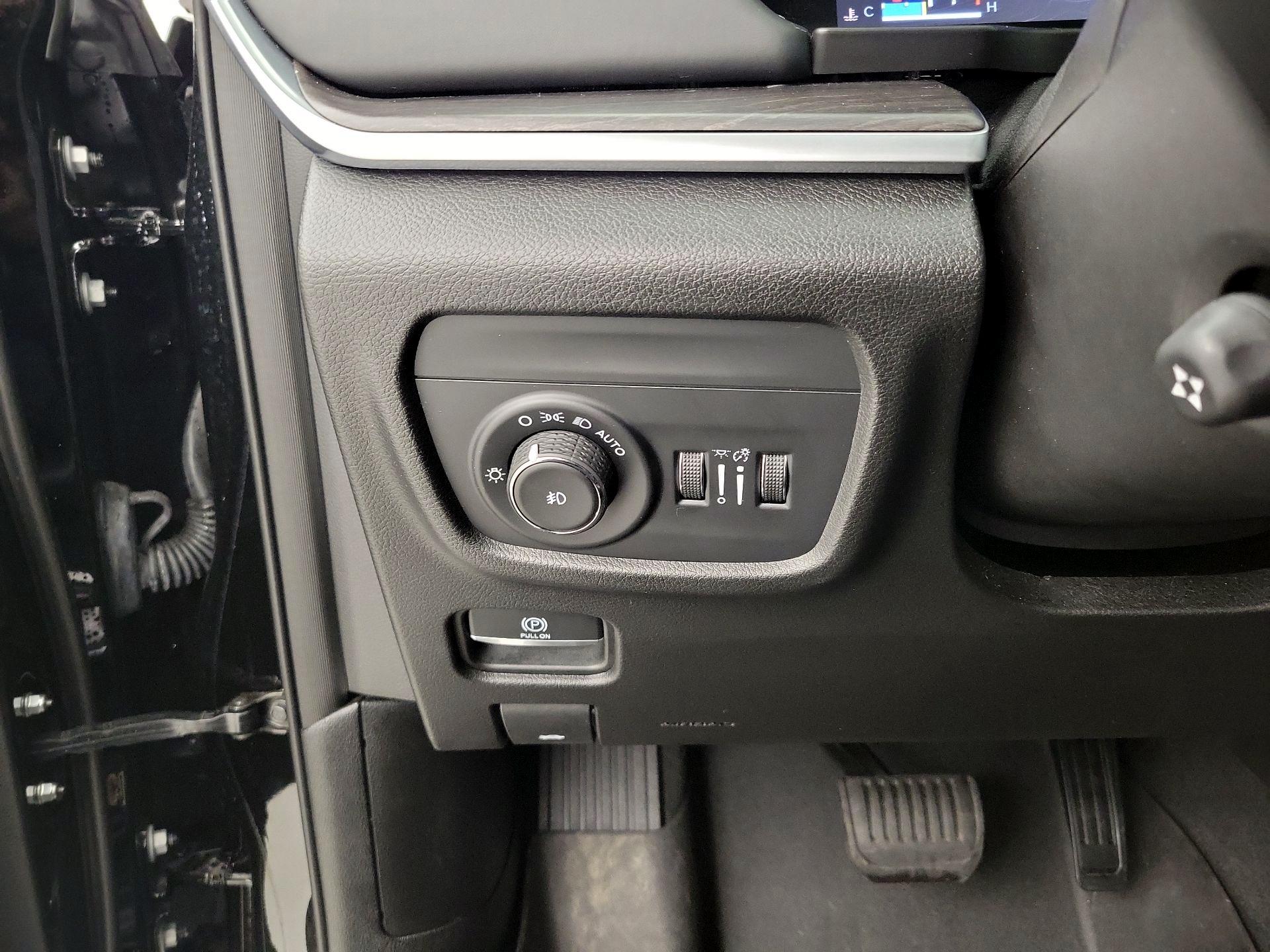 Thumbnail: 2022 Jeep Grand Cherokee L - 13