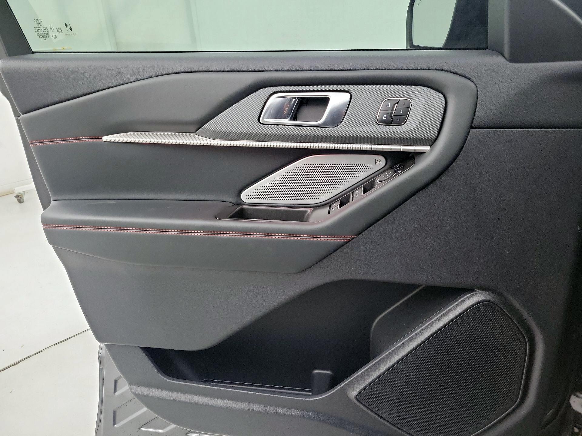 Thumbnail: 2025 Ford Explorer - 12
