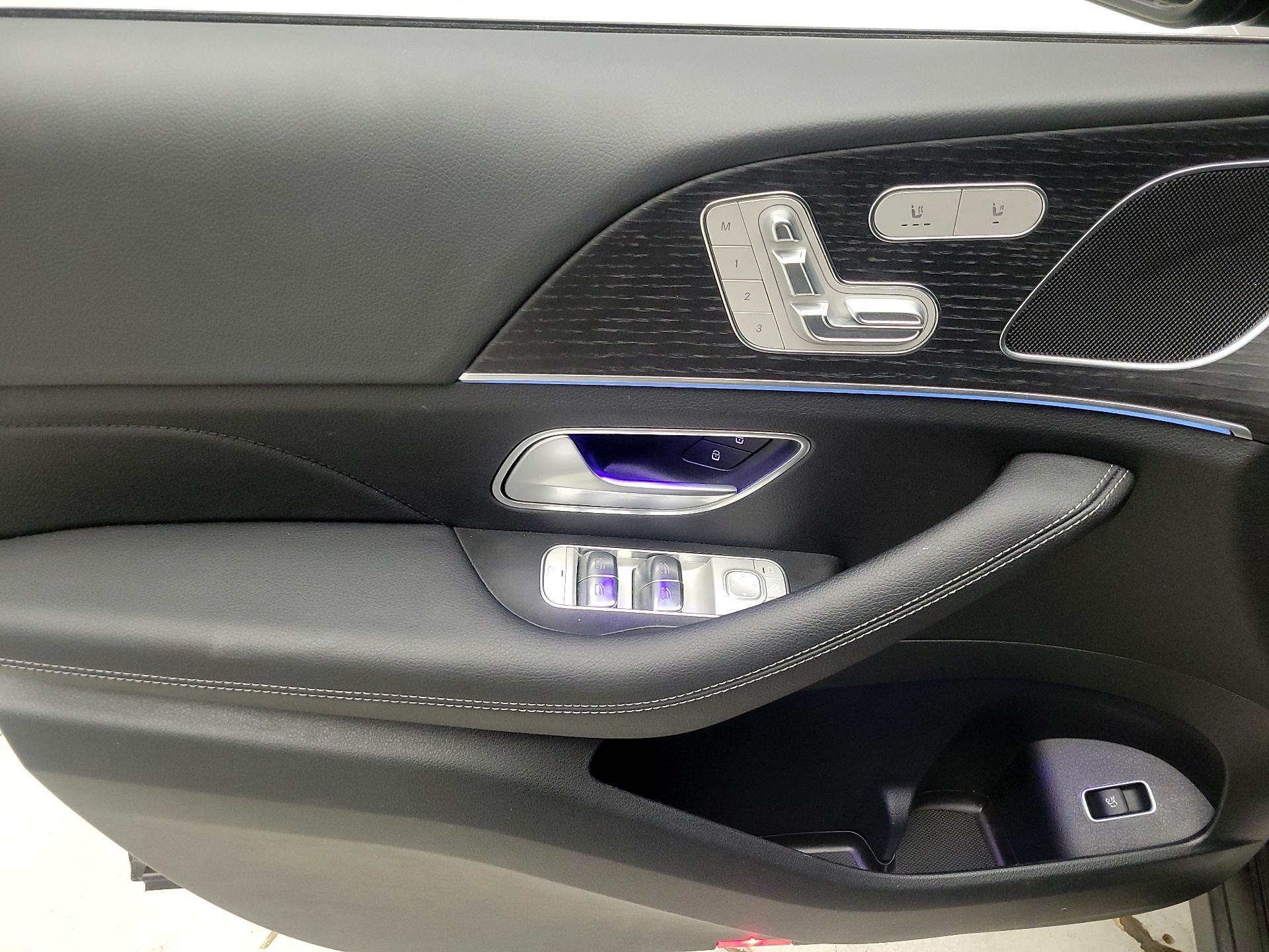 Thumbnail: 2025 Mercedes-Benz GLE - 12