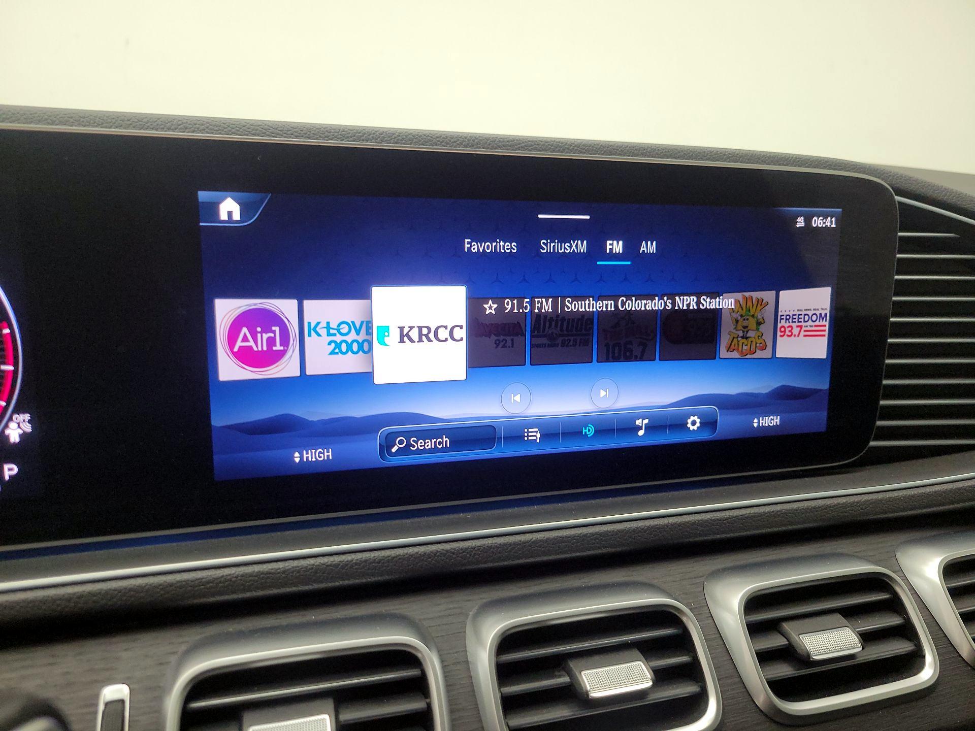 Thumbnail: 2025 Mercedes-Benz GLE - 16