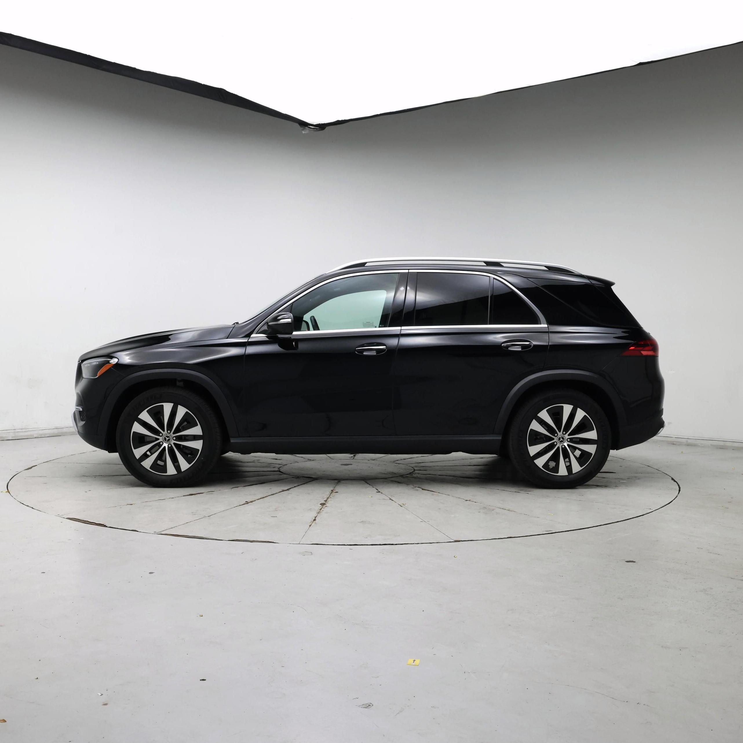 Thumbnail: 2025 Mercedes-Benz GLE - 3