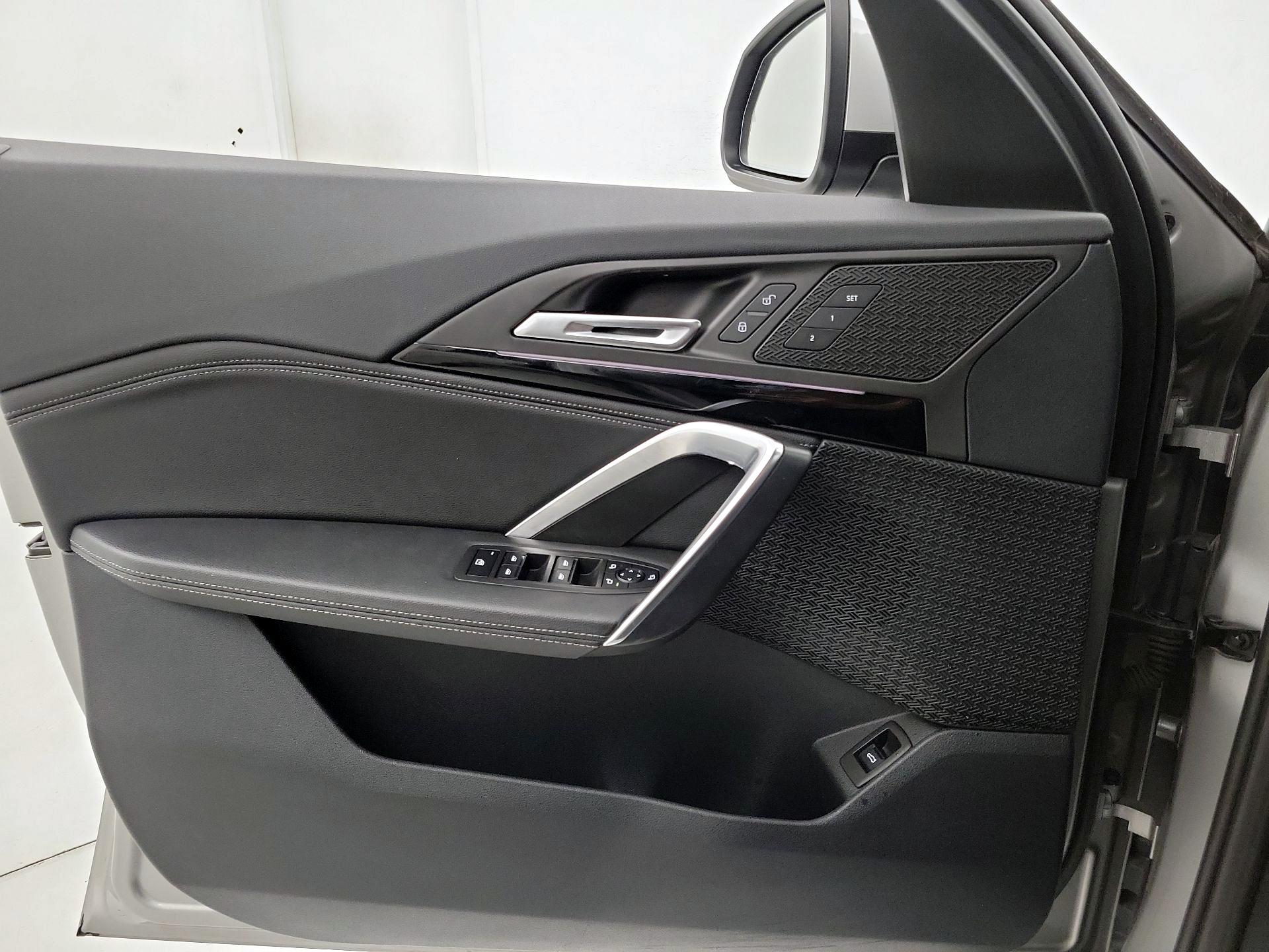 Thumbnail: 2023 BMW X1 - 12