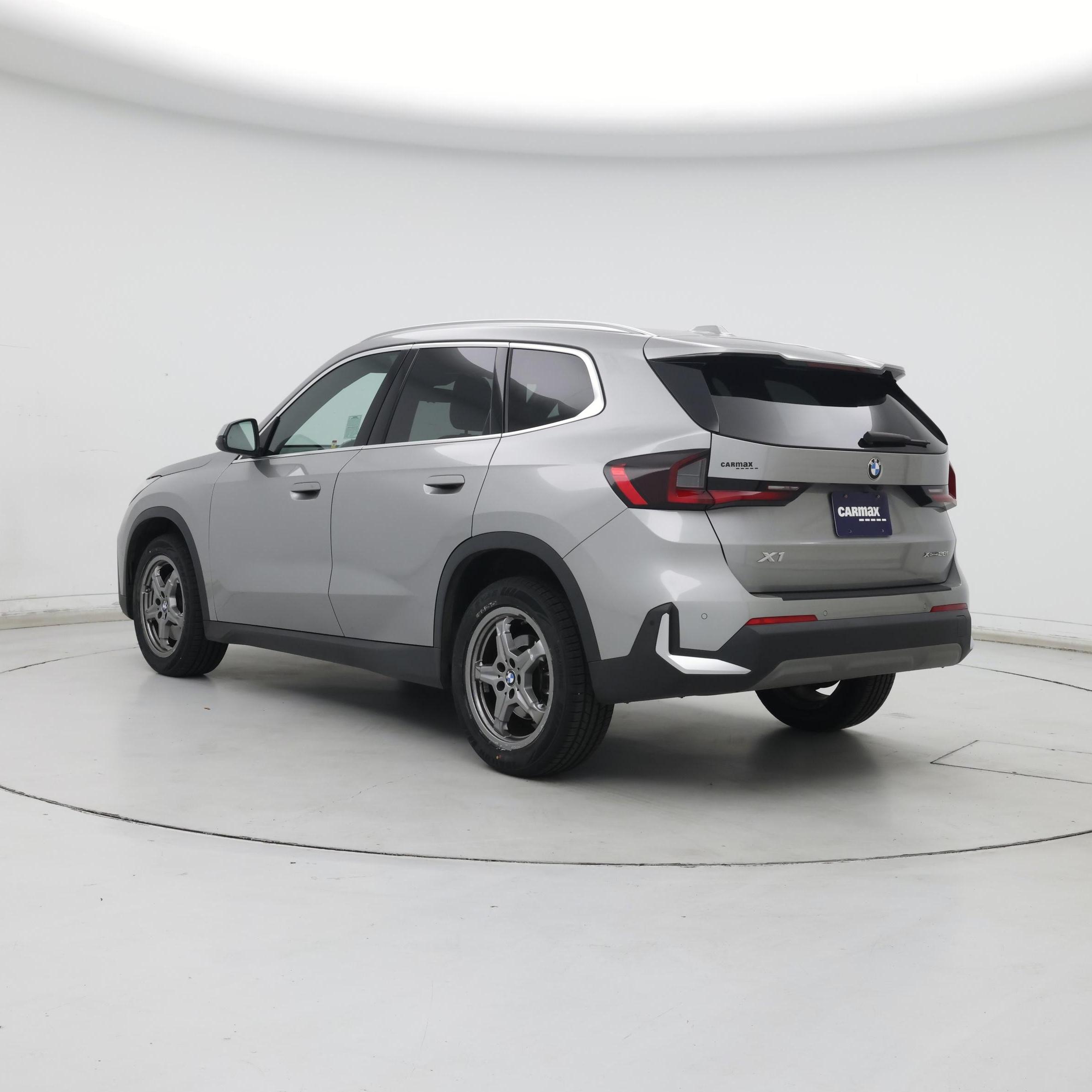 Thumbnail: 2023 BMW X1 - 2