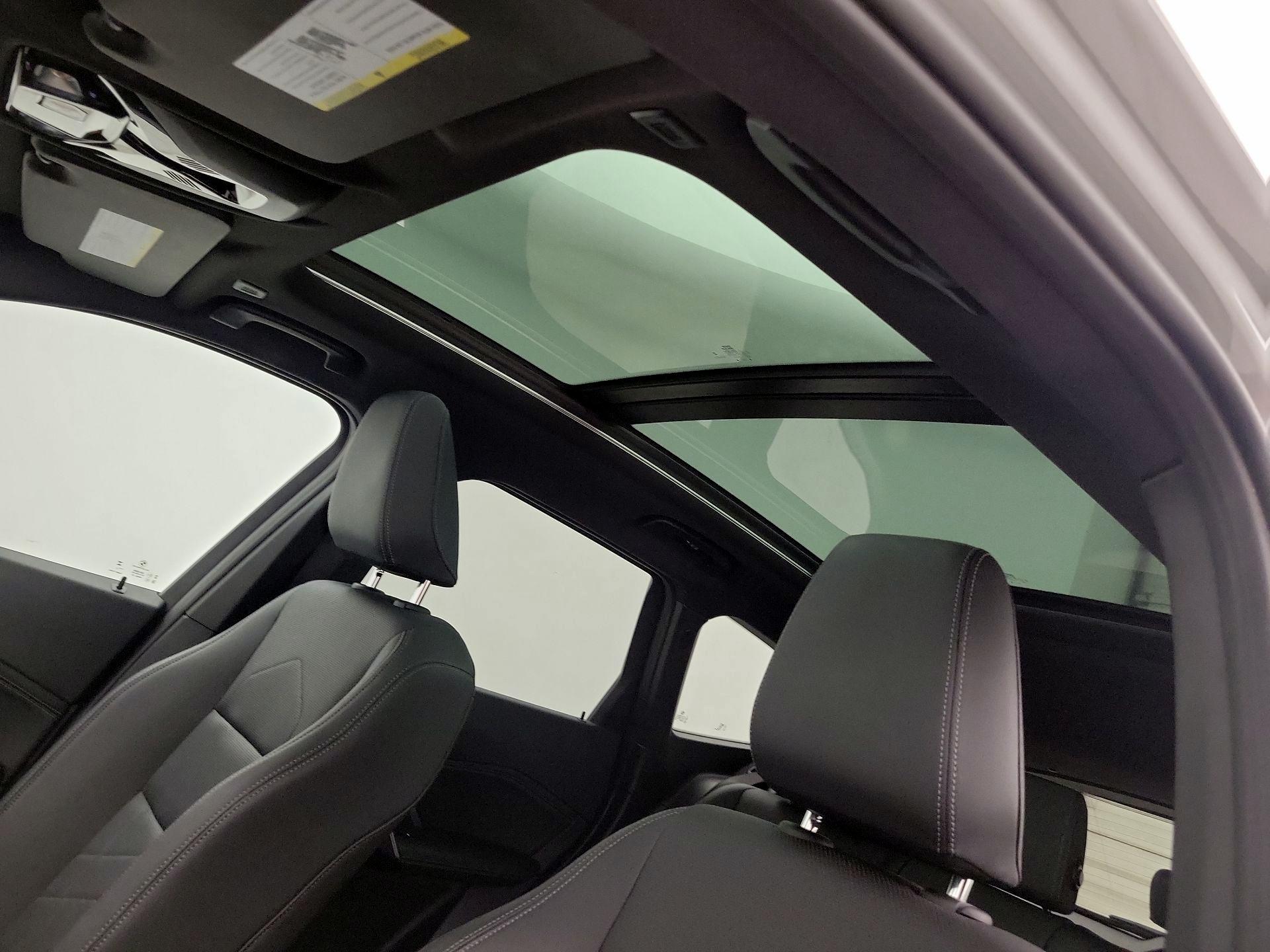 Thumbnail: 2023 BMW X1 - 20