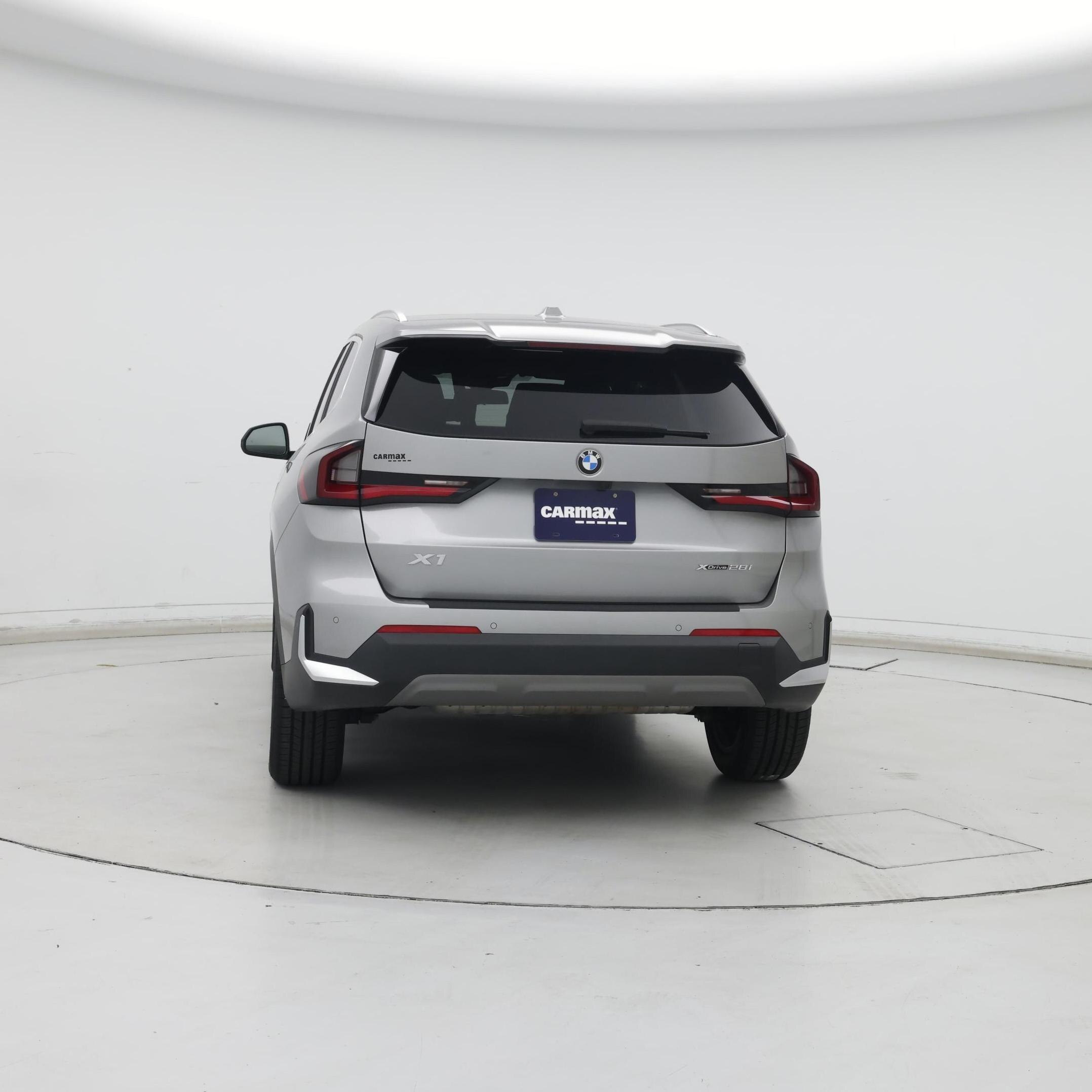 Thumbnail: 2023 BMW X1 - 6