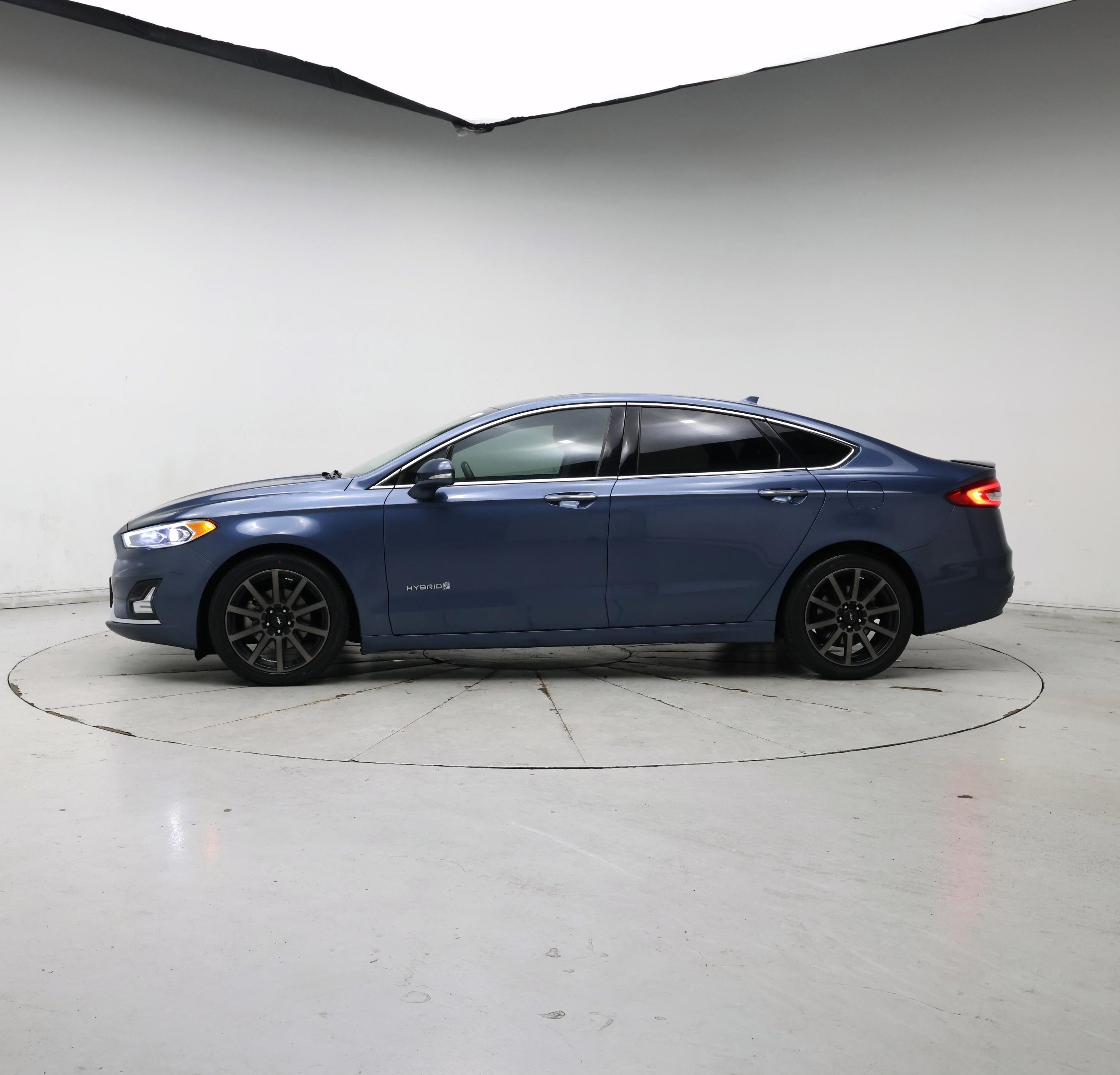 Thumbnail: 2019 Ford Fusion - 3