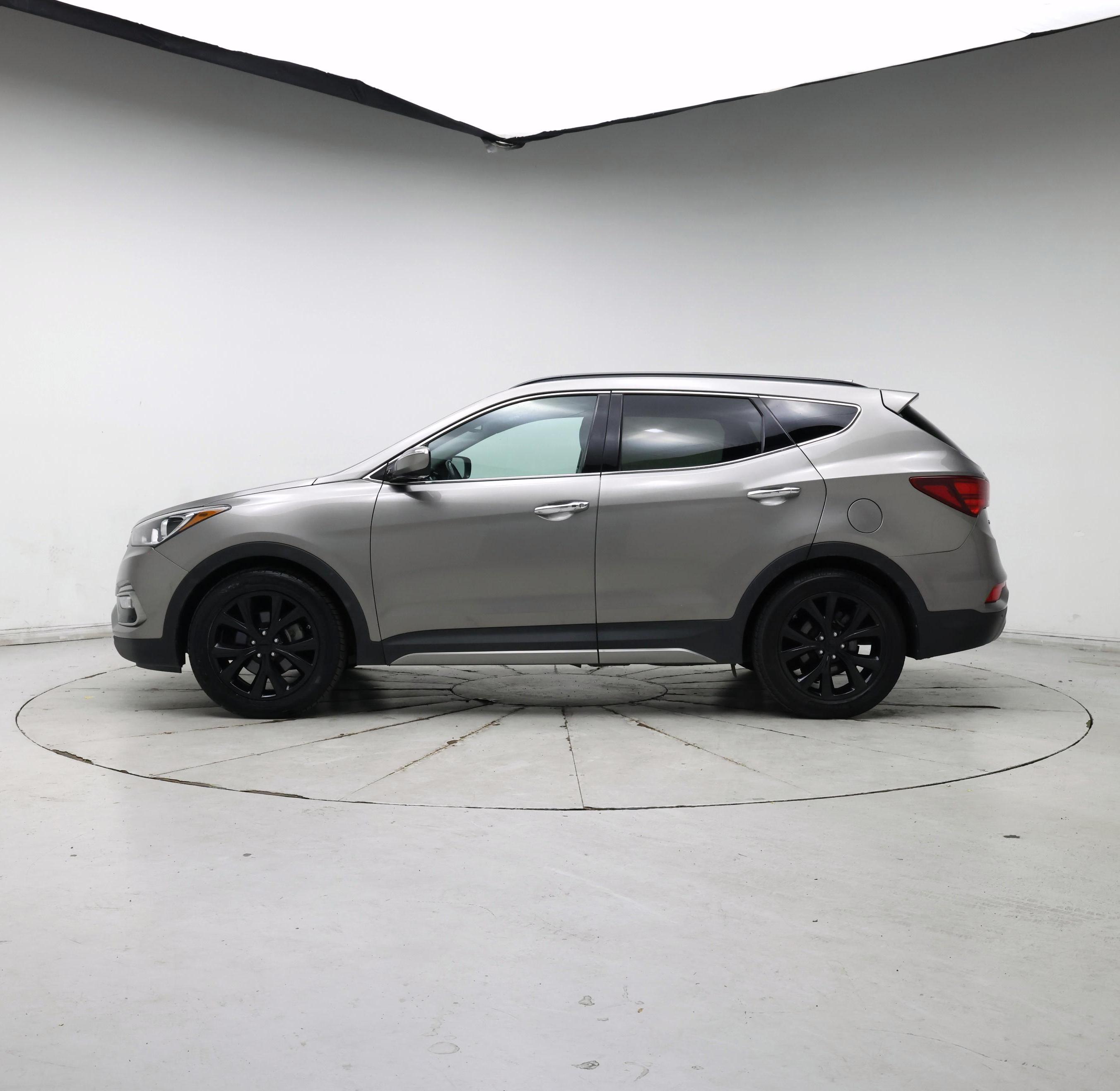 Thumbnail: 2017 Hyundai Santa Fe - 3