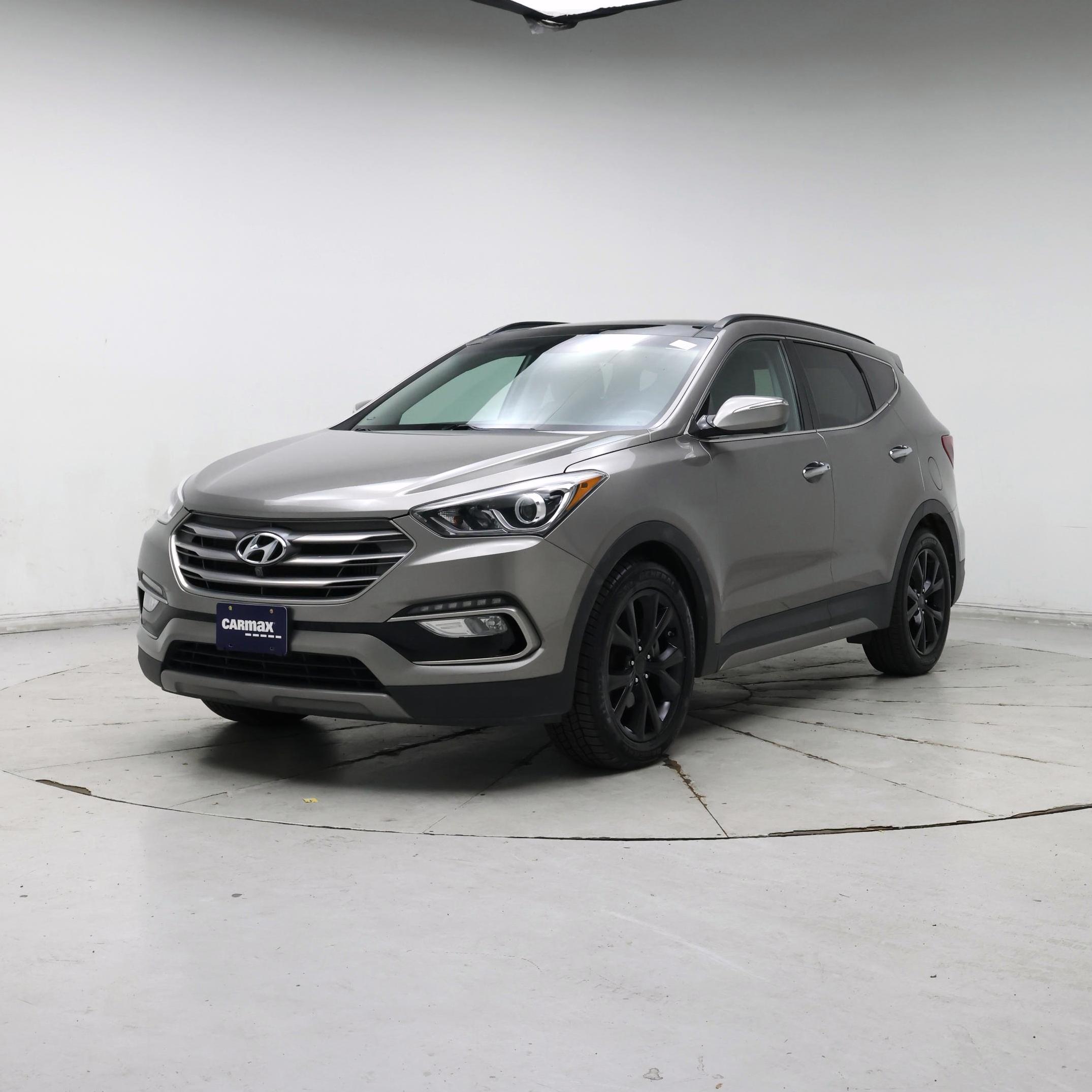 Thumbnail: 2017 Hyundai Santa Fe - 4