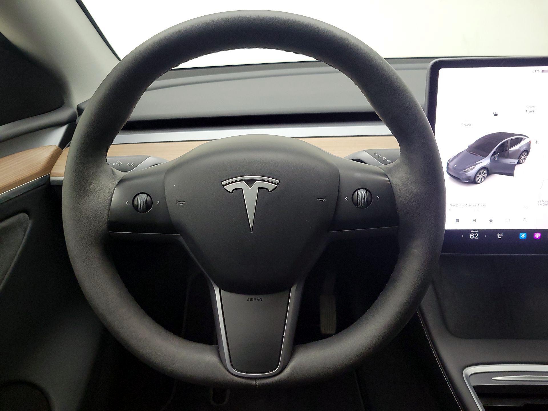 Thumbnail: 2023 Tesla Model Y - 10