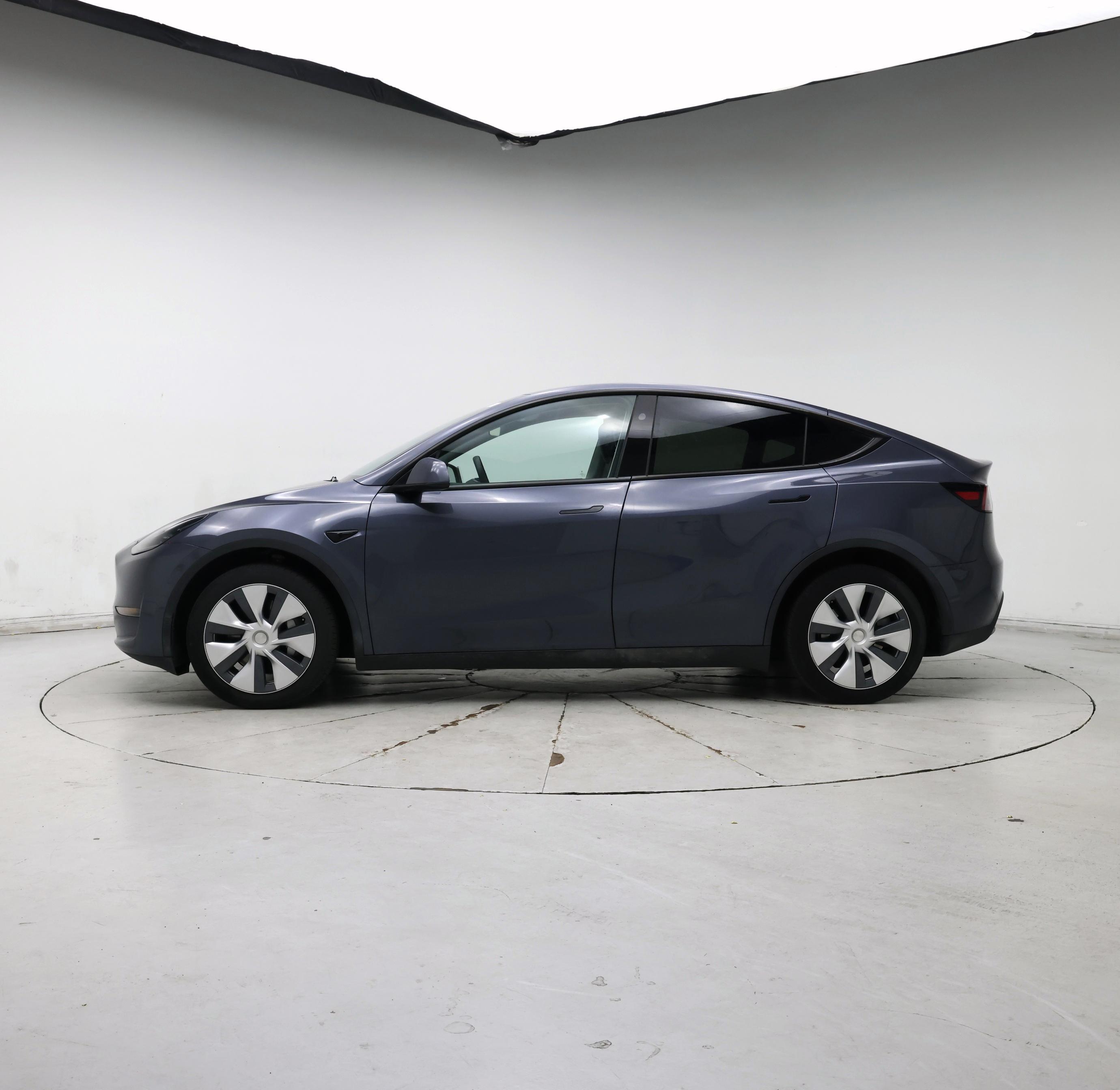 Thumbnail: 2023 Tesla Model Y - 3