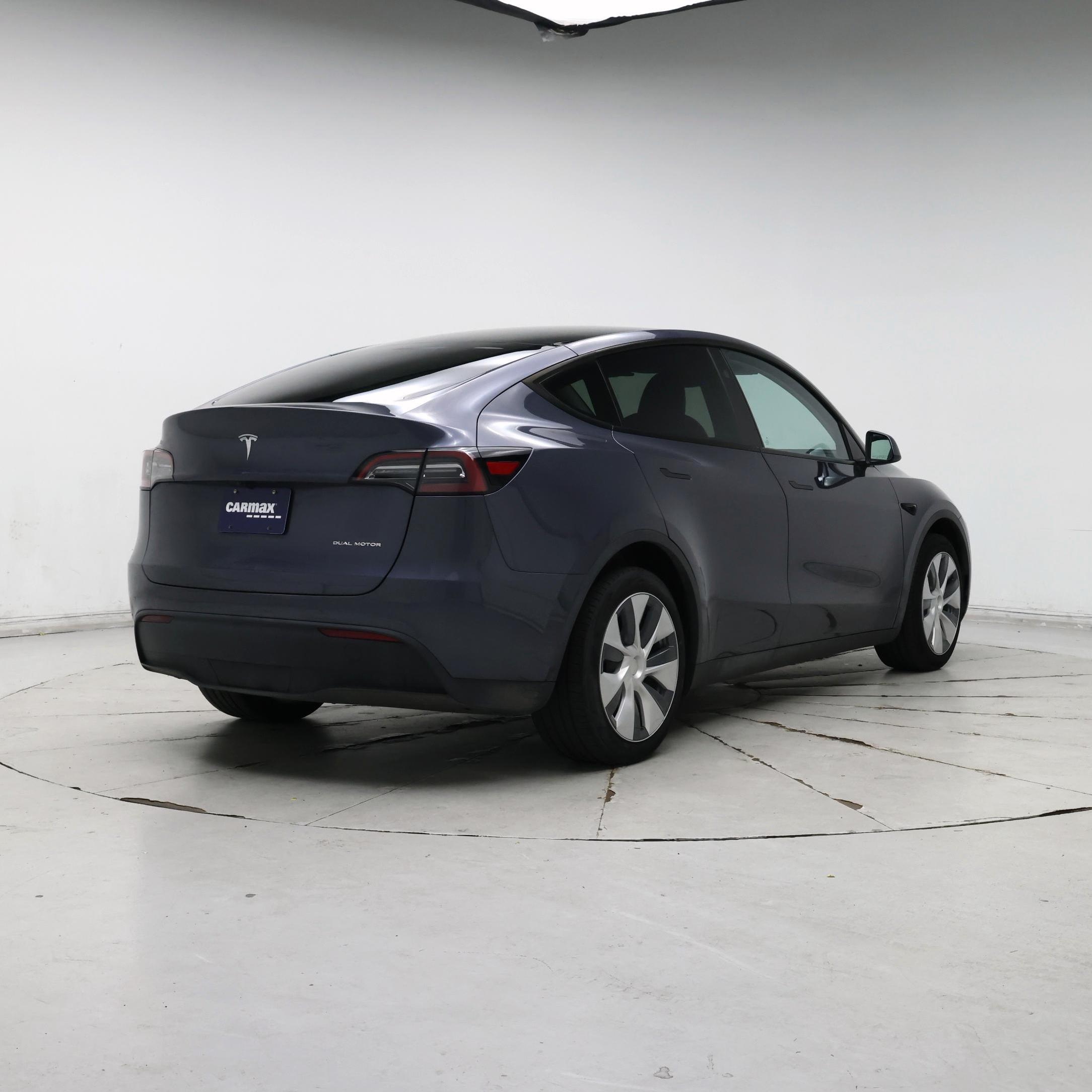 Thumbnail: 2023 Tesla Model Y - 8