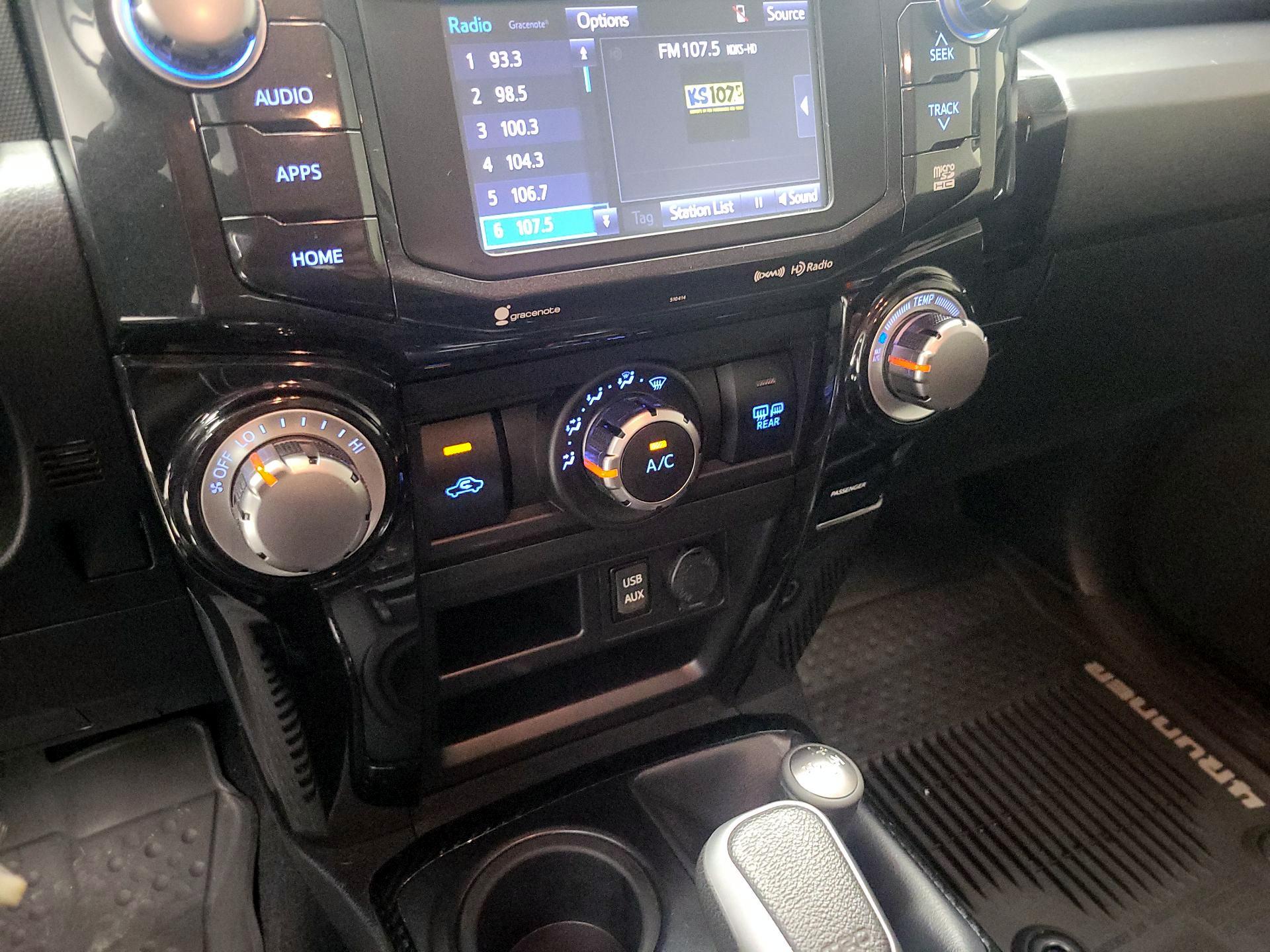 Thumbnail: 2019 Toyota 4Runner - 16