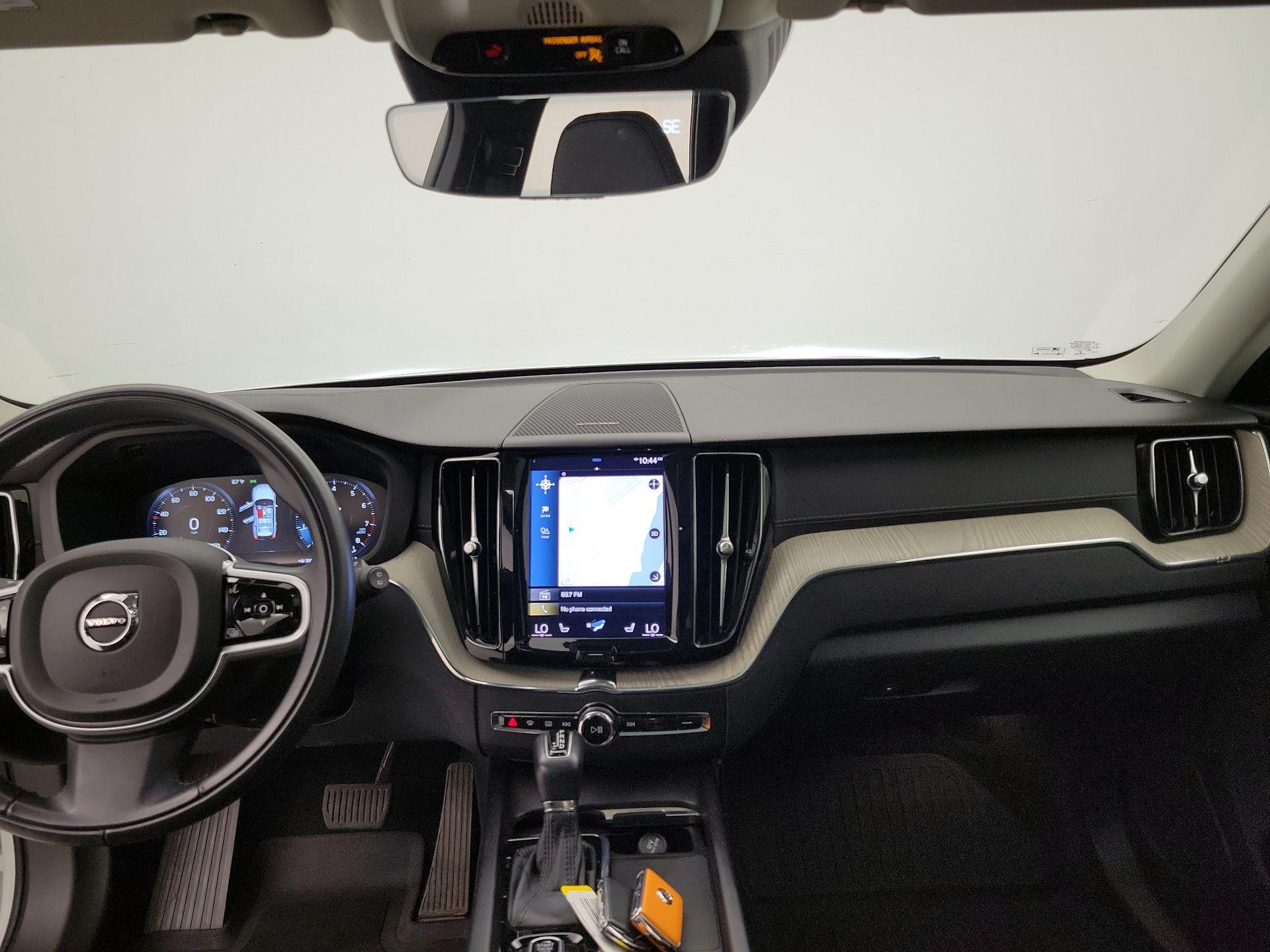 Thumbnail: 2021 Volvo XC60 - 9