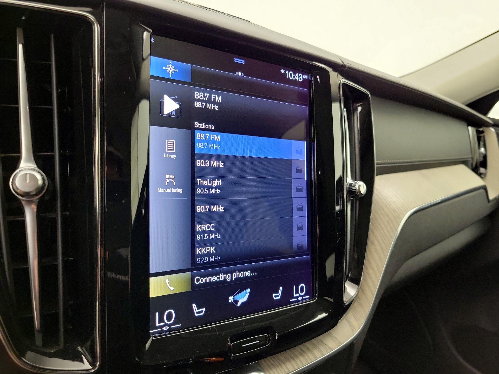 Thumbnail: 2021 Volvo XC60 - 16