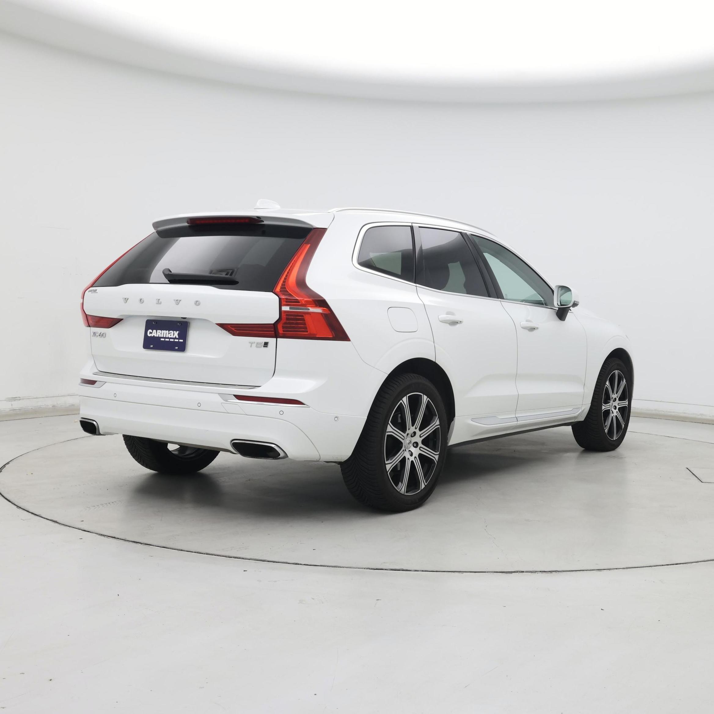 Thumbnail: 2021 Volvo XC60 - 8