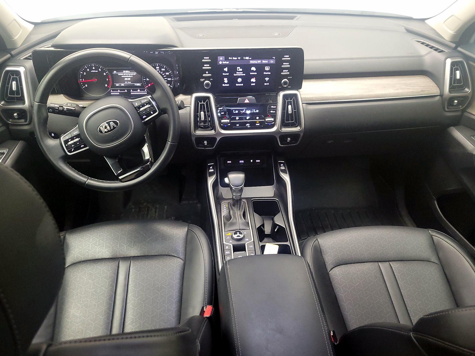 Thumbnail: 2021 Kia Sorento - 9