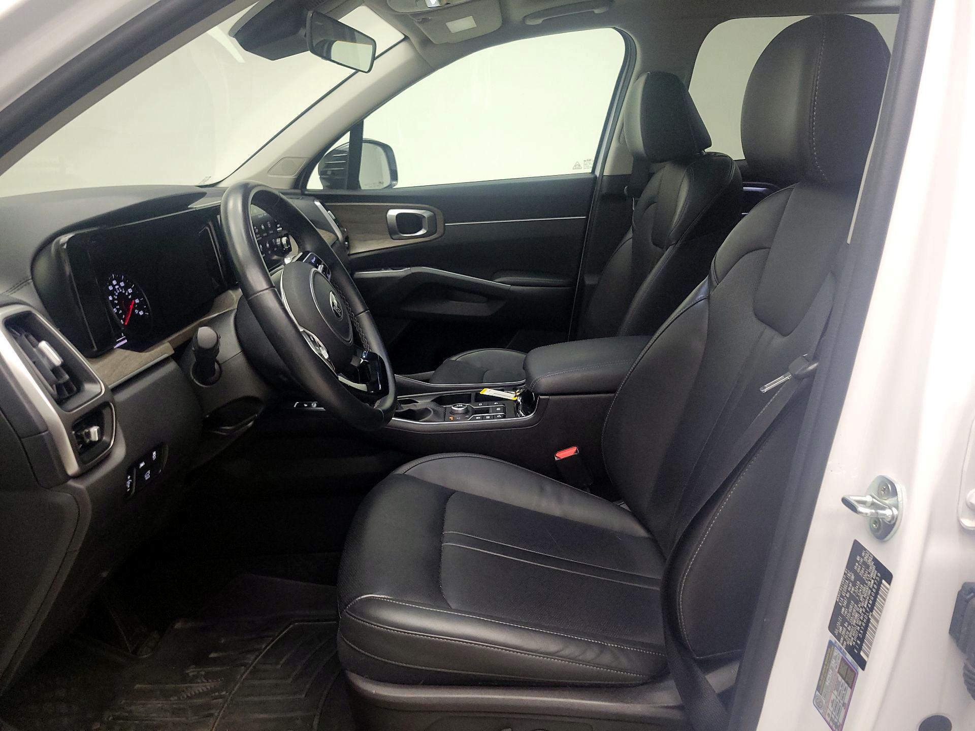 Thumbnail: 2021 Kia Sorento - 11