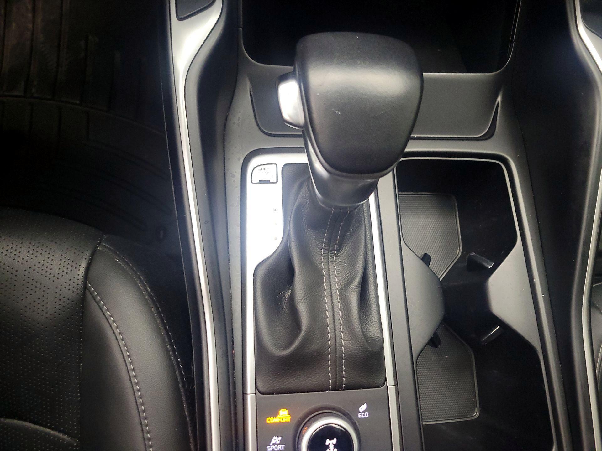 Thumbnail: 2021 Kia Sorento - 17