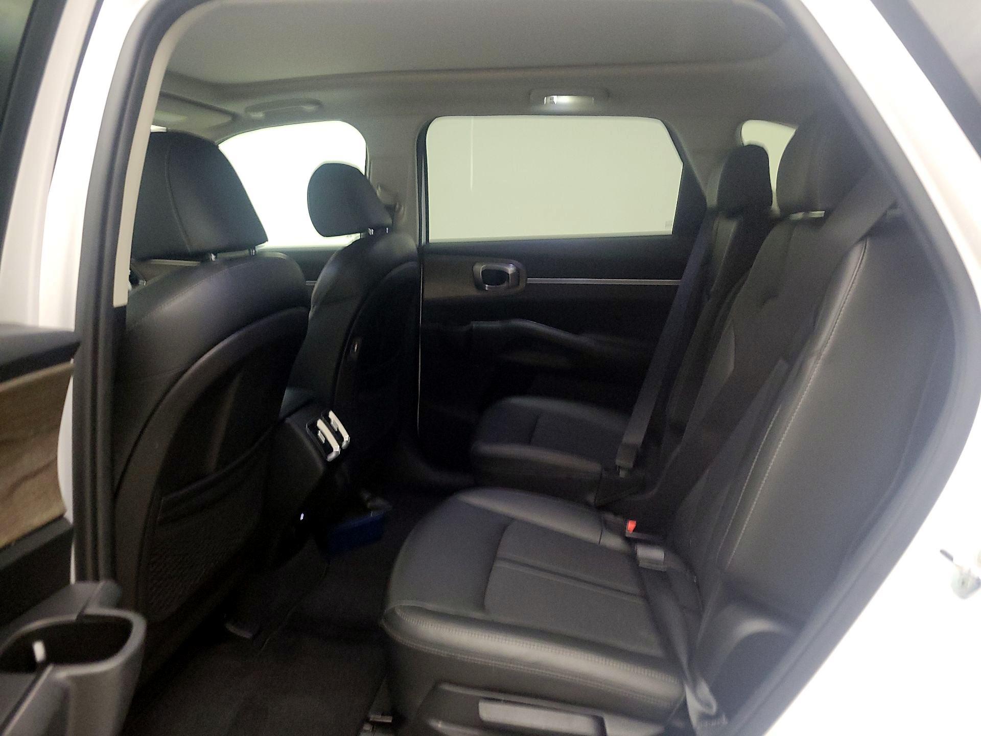 Thumbnail: 2021 Kia Sorento - 20
