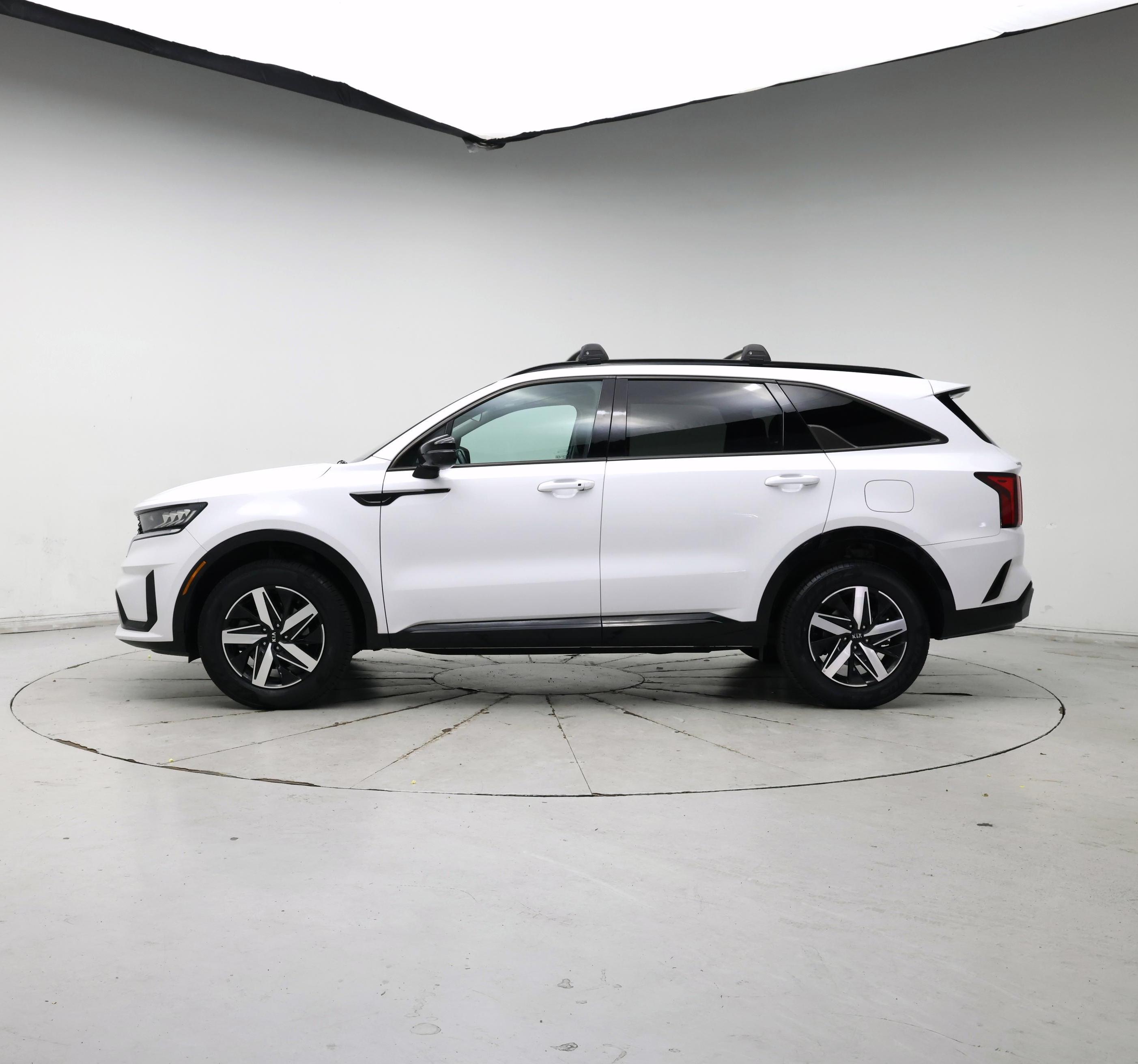 Thumbnail: 2021 Kia Sorento - 3