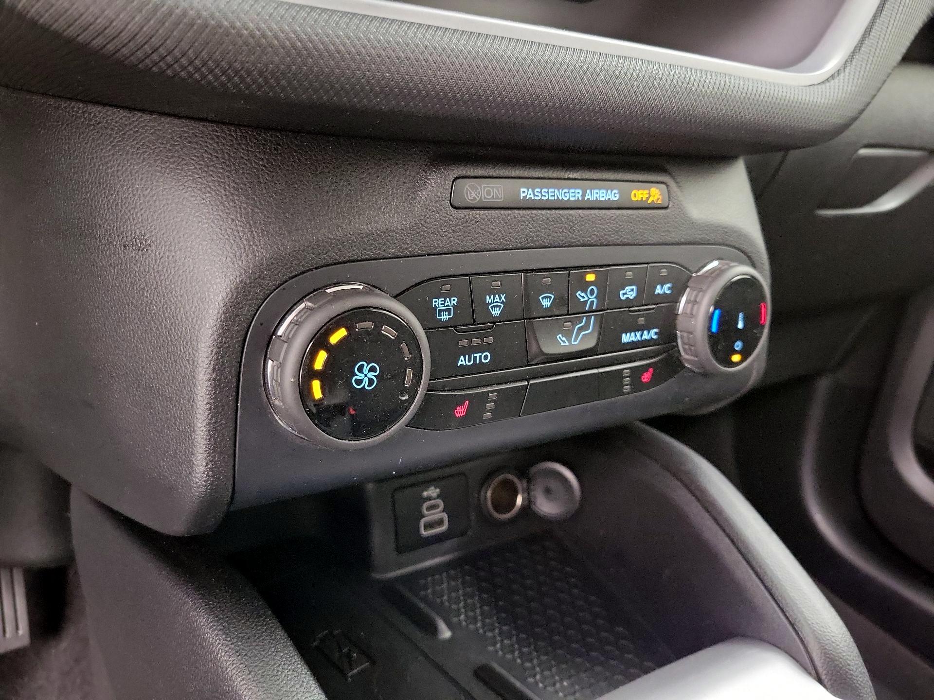 Thumbnail: 2023 Ford Bronco Sport - 16