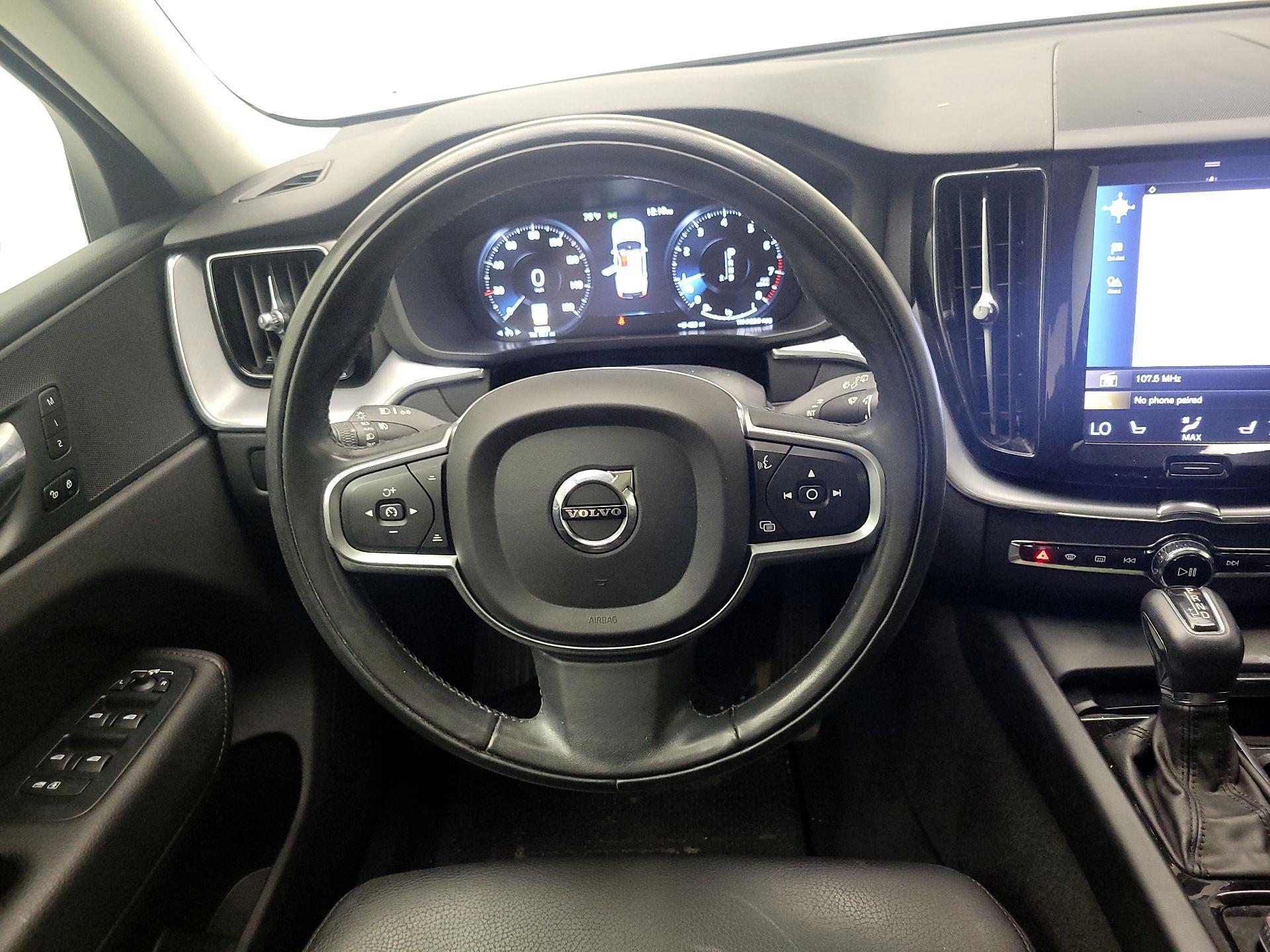 Thumbnail: 2020 Volvo XC60 - 10