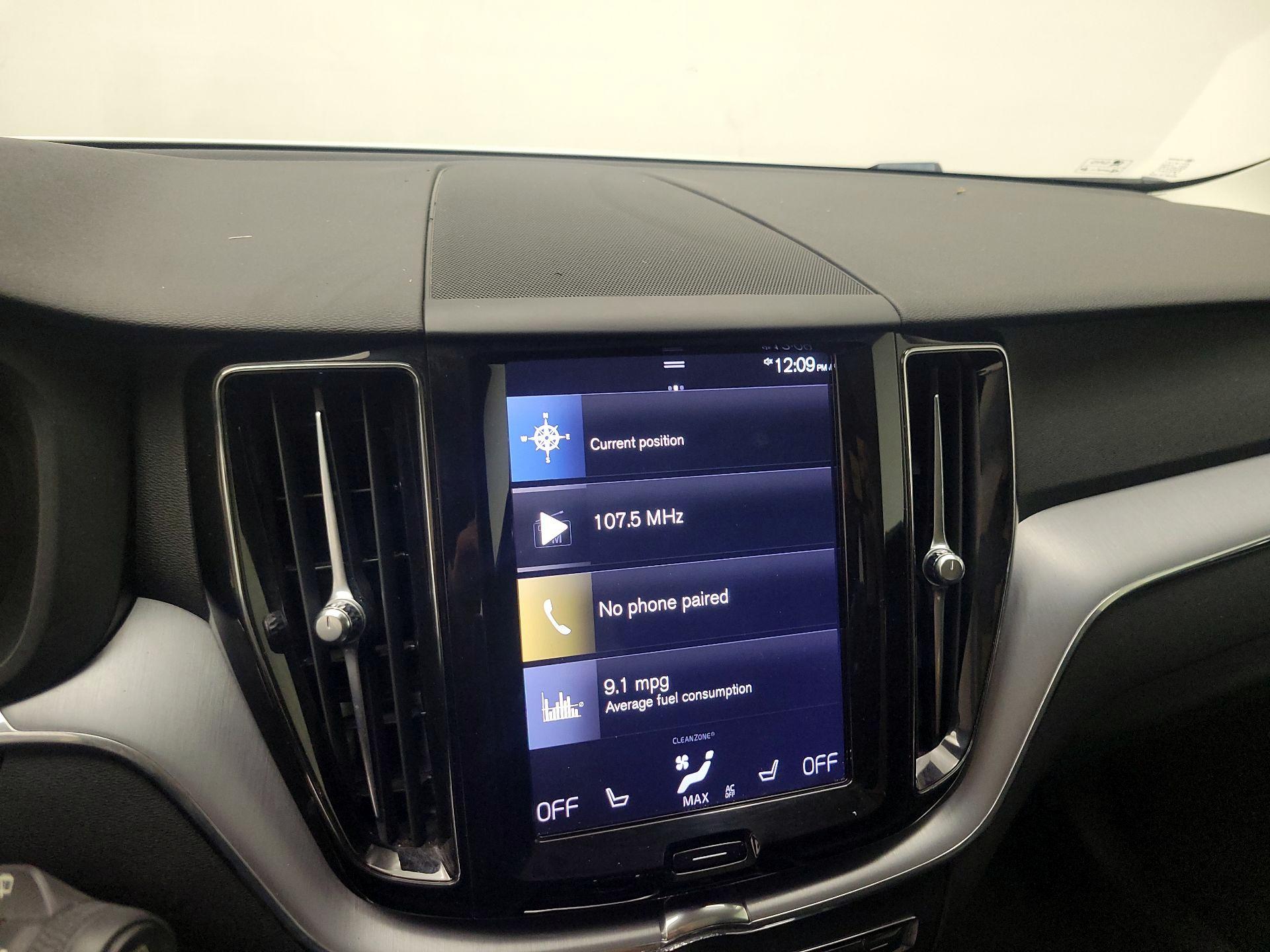 Thumbnail: 2020 Volvo XC60 - 16