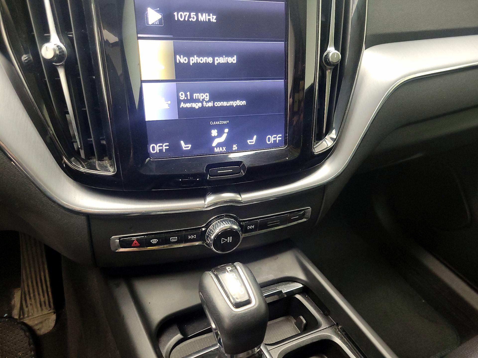Thumbnail: 2020 Volvo XC60 - 17