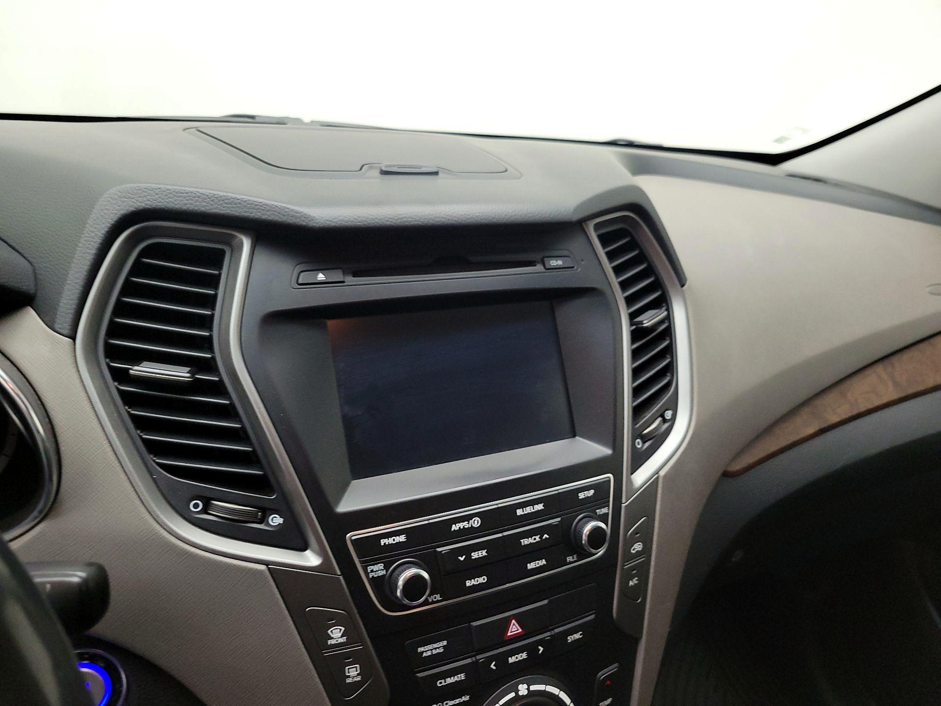 Thumbnail: 2018 Hyundai Santa Fe - 15