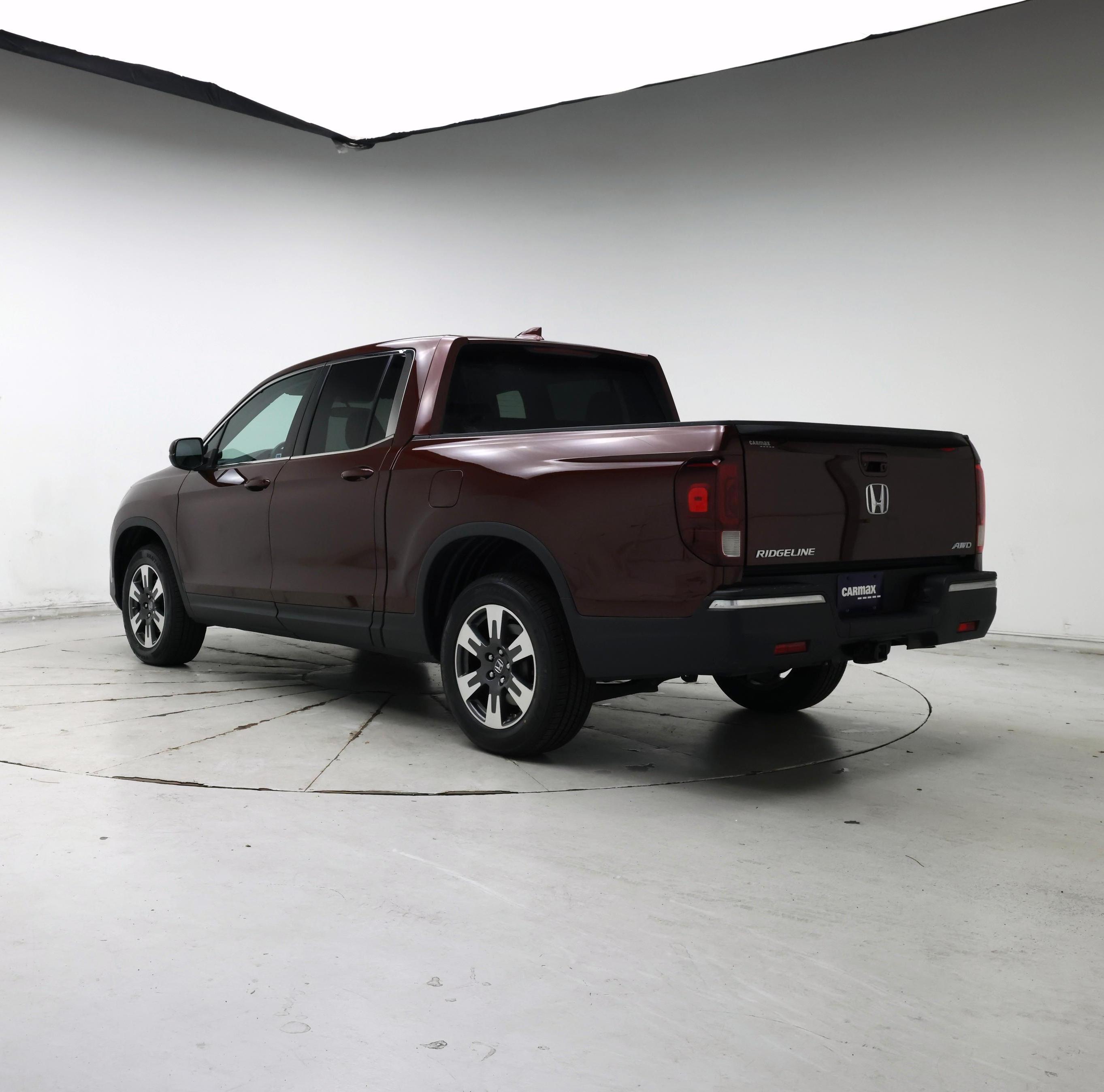 Thumbnail: 2017 Honda Ridgeline - 2