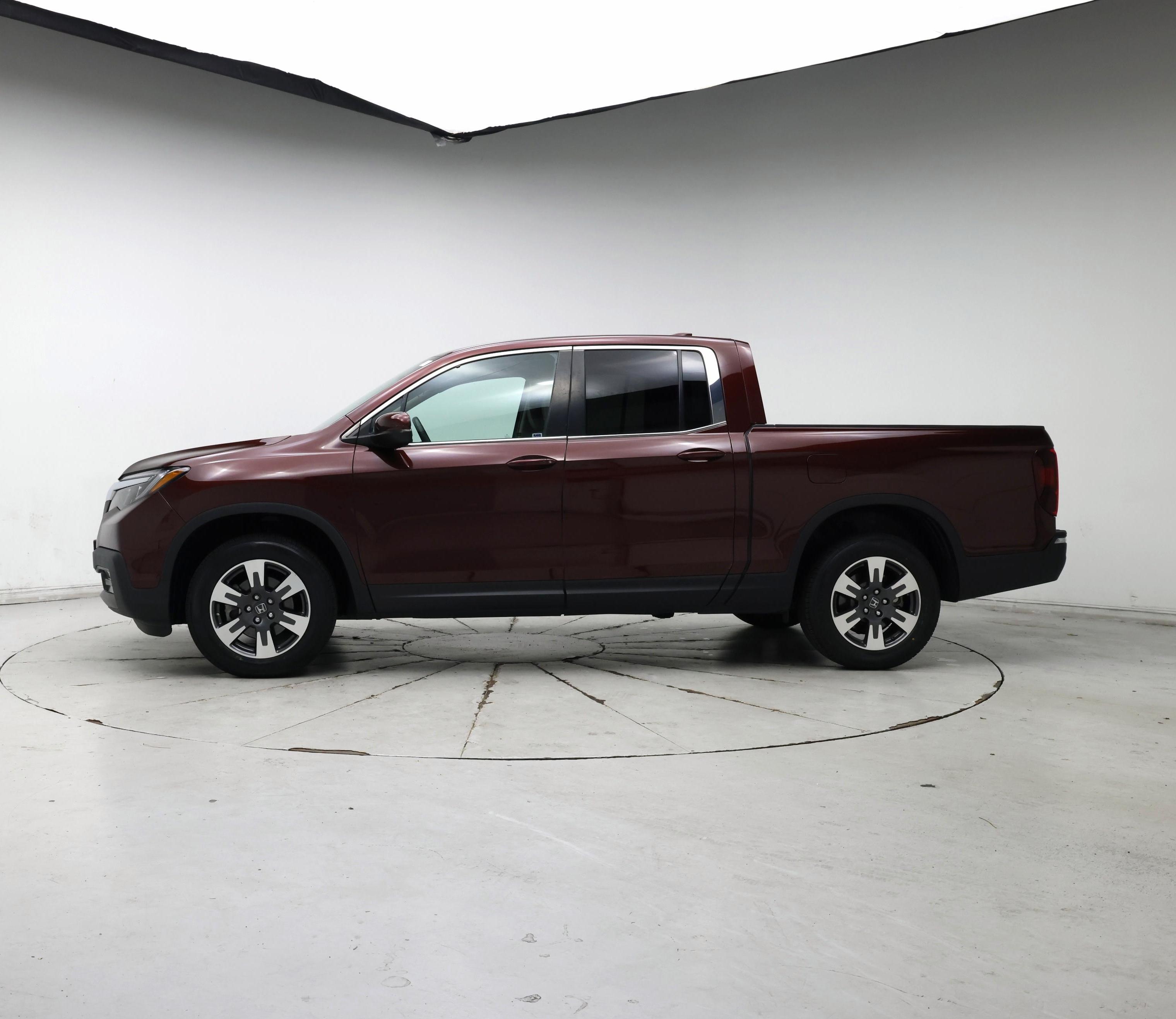 Thumbnail: 2017 Honda Ridgeline - 3