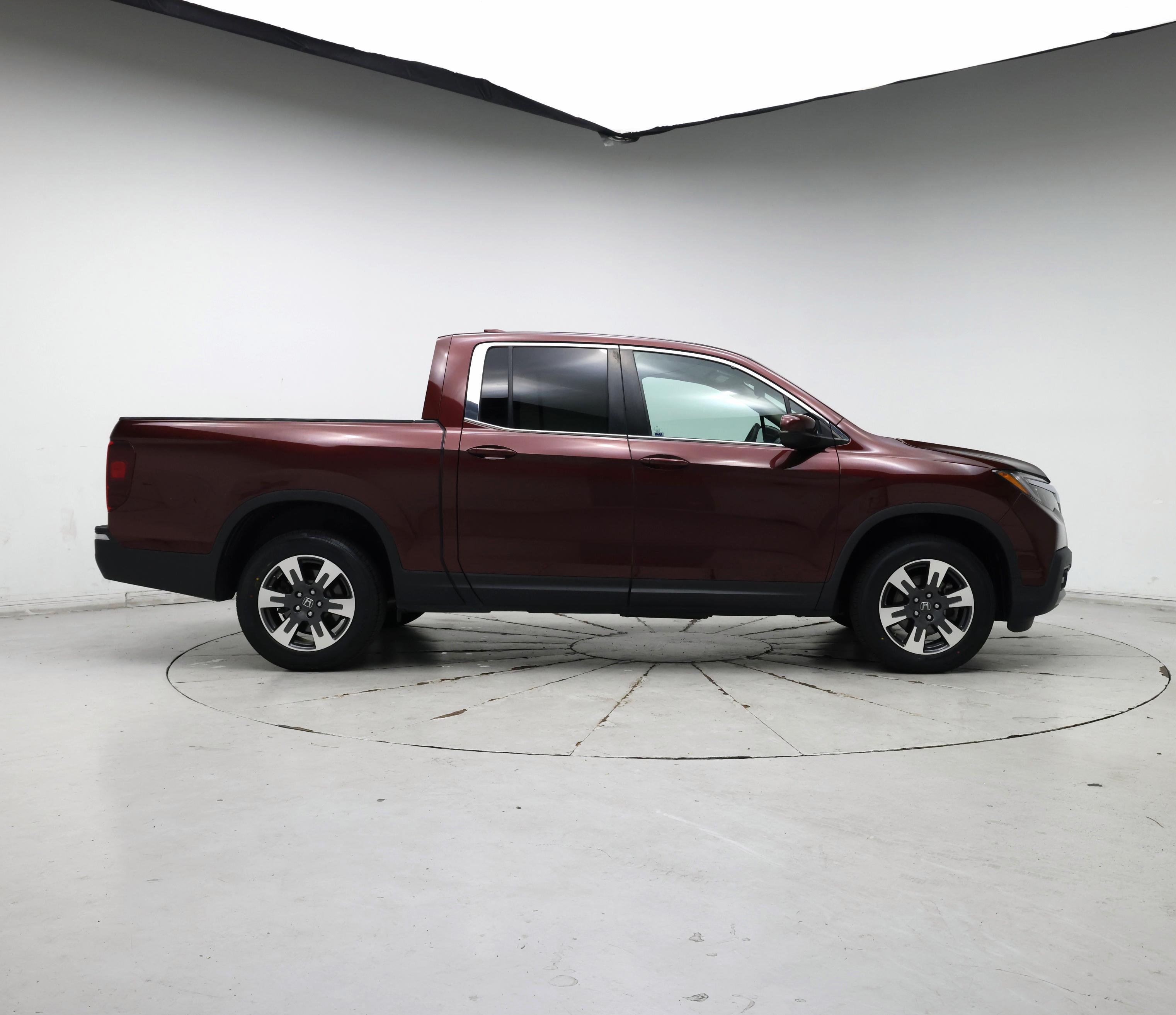 Thumbnail: 2017 Honda Ridgeline - 7