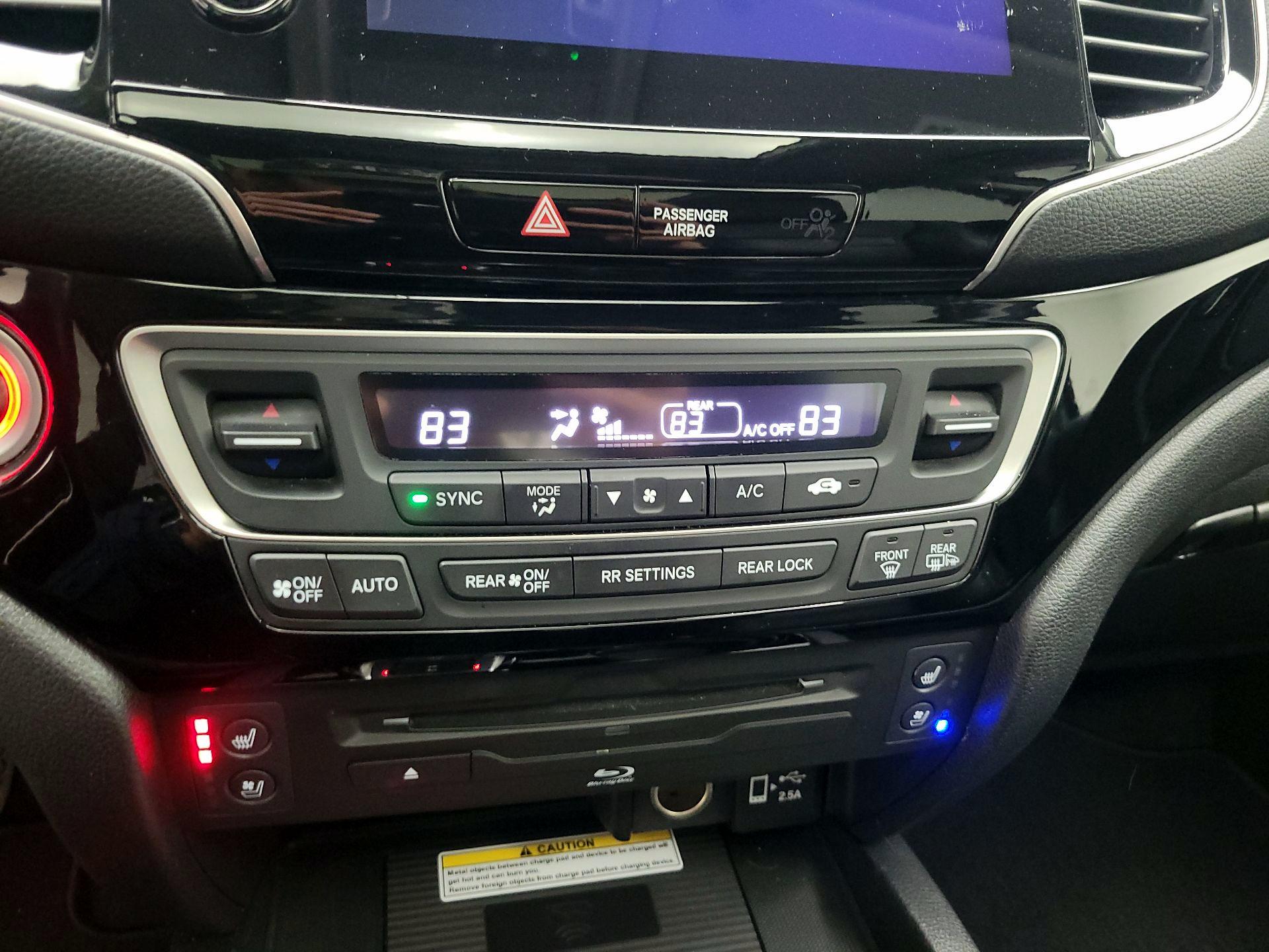 Thumbnail: 2019 Honda Pilot - 15