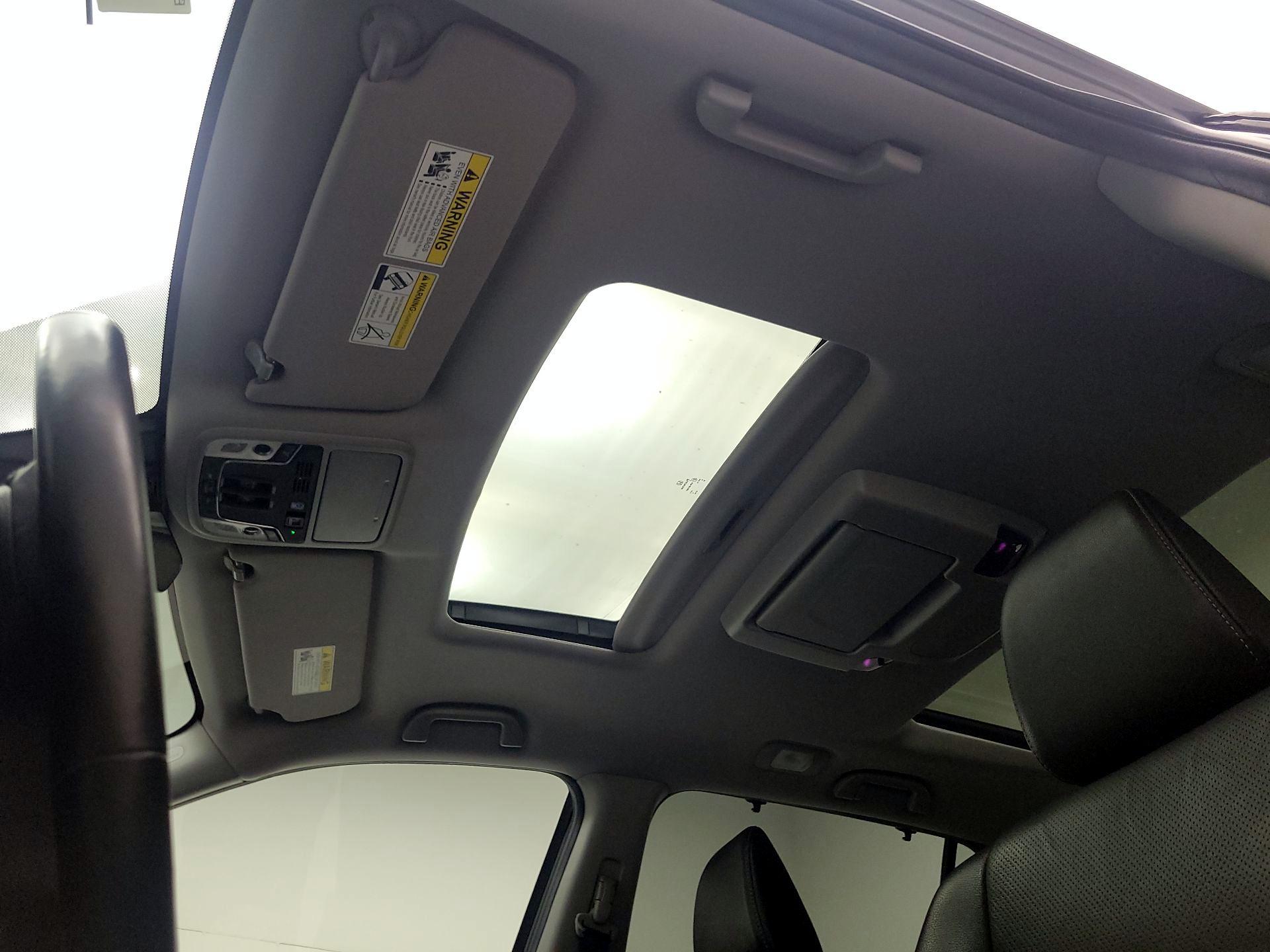 Thumbnail: 2019 Honda Pilot - 18