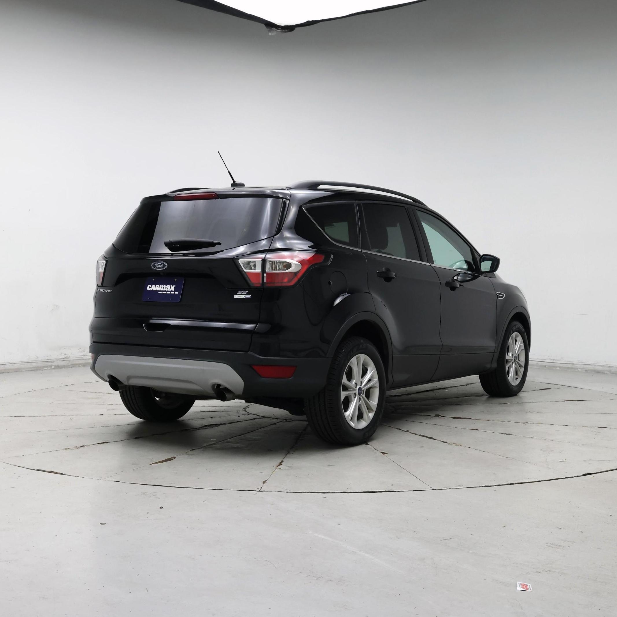 Thumbnail: 2017 Ford Escape - 8