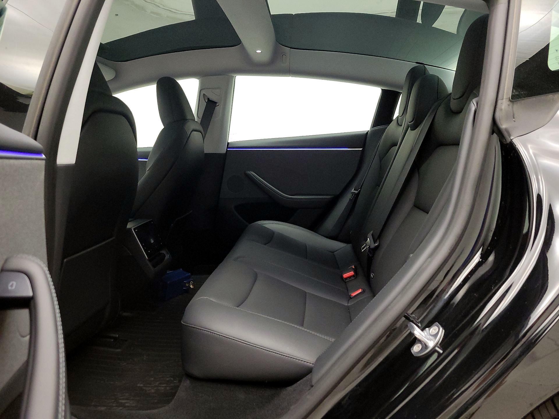 Thumbnail: 2025 Tesla Model 3 - 20