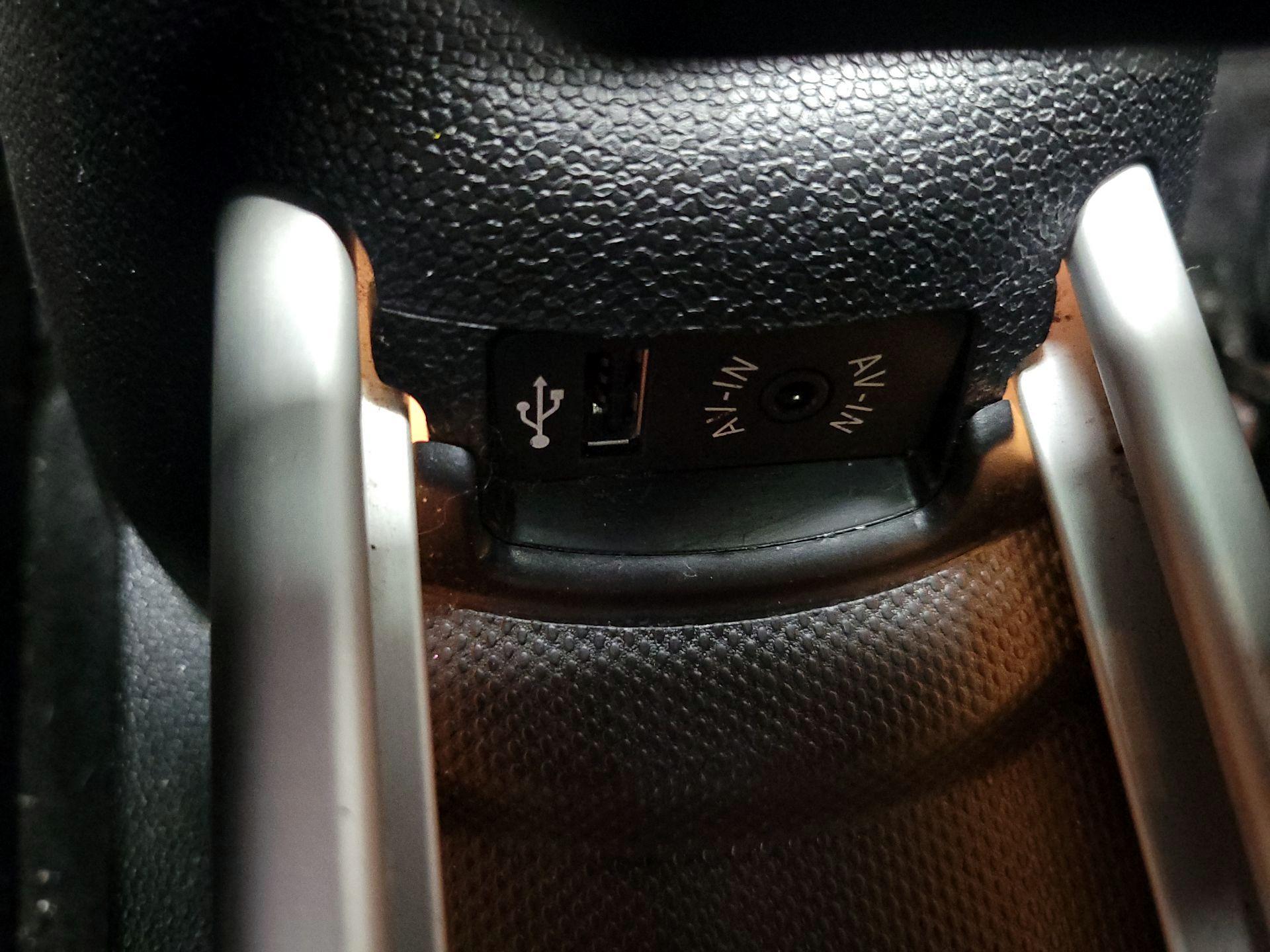 Thumbnail: 2016 MINI Cooper Countryman - 16
