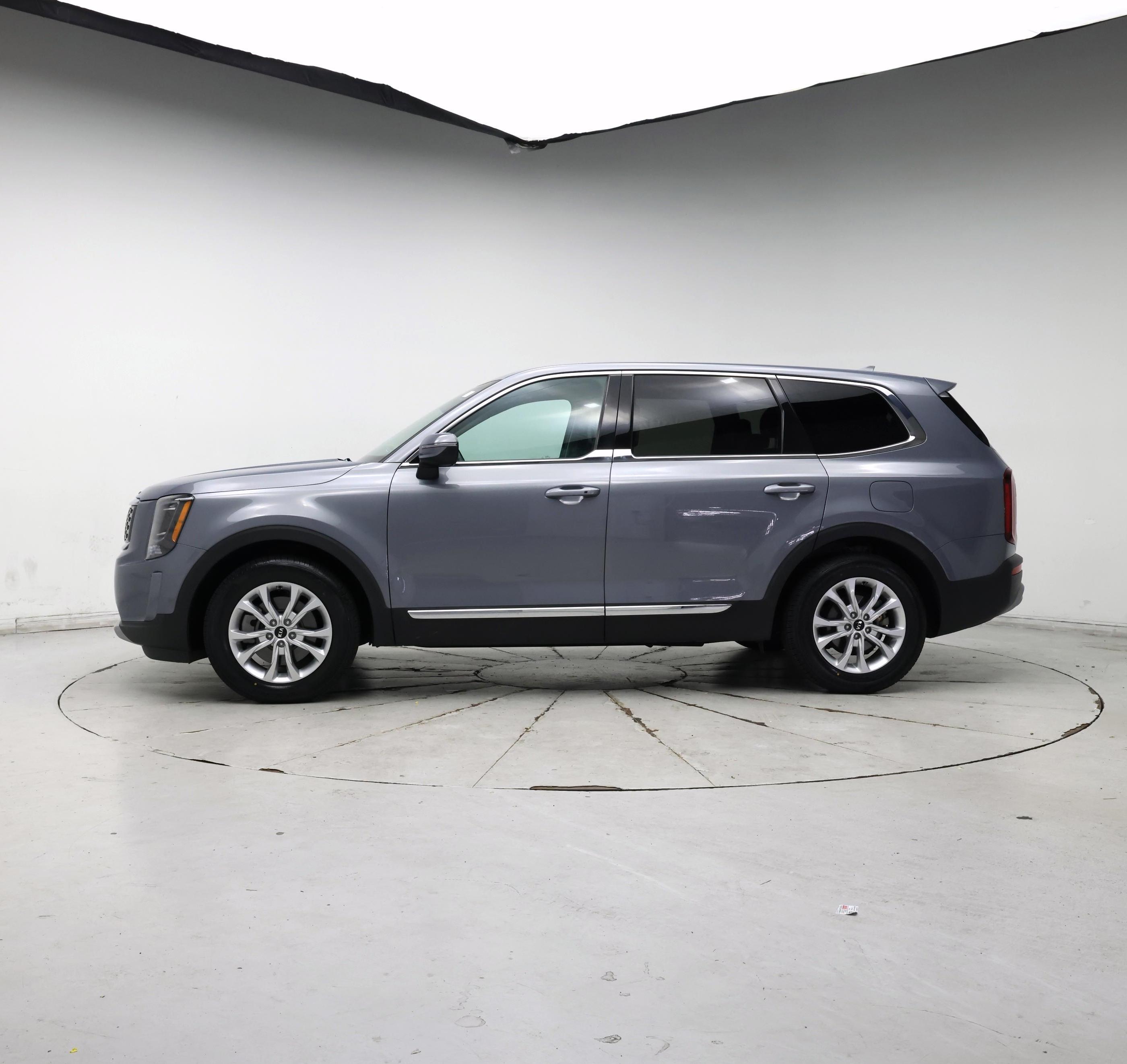 Thumbnail: 2020 Kia Telluride - 3