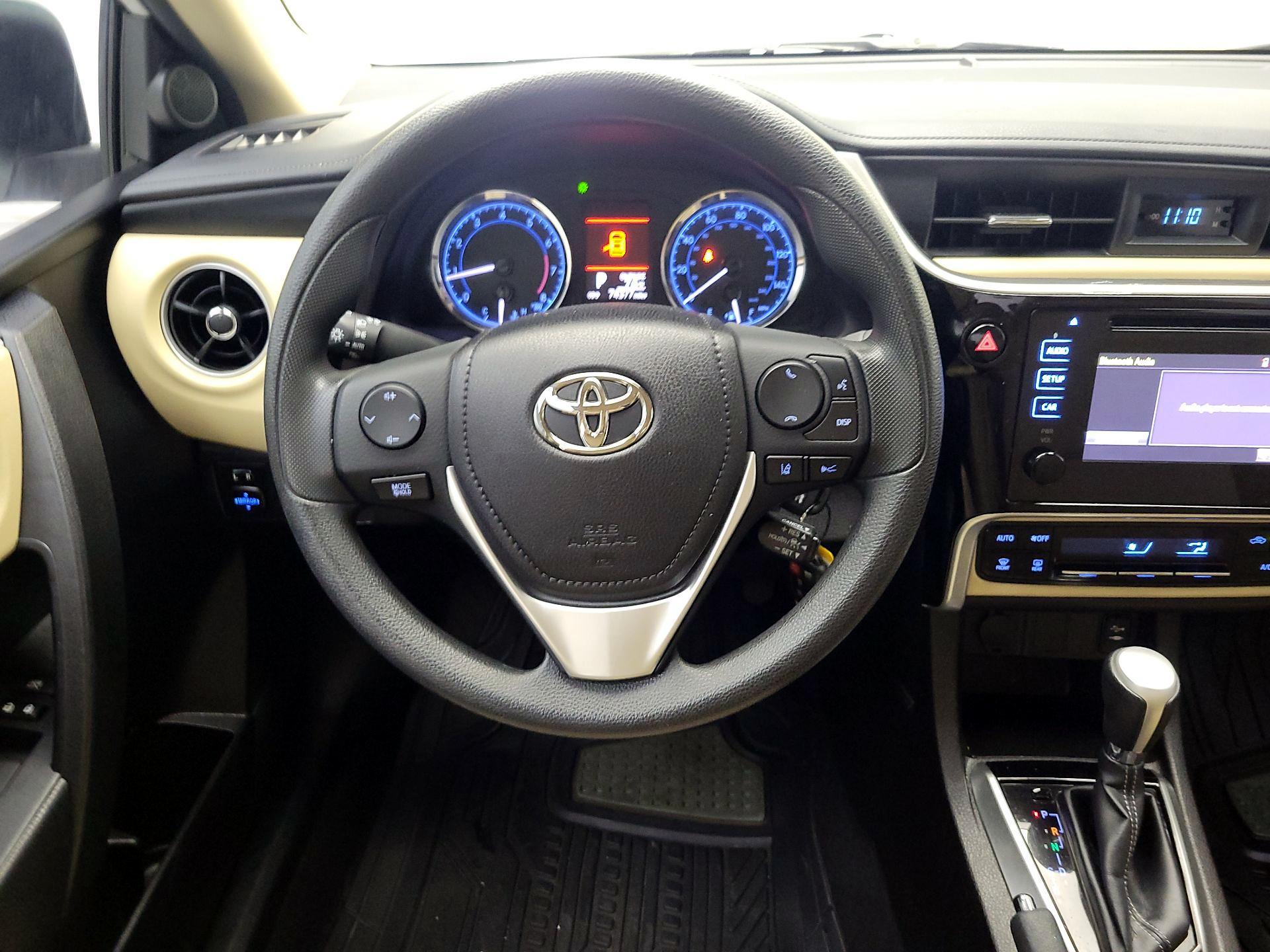 Thumbnail: 2017 Toyota Corolla - 10