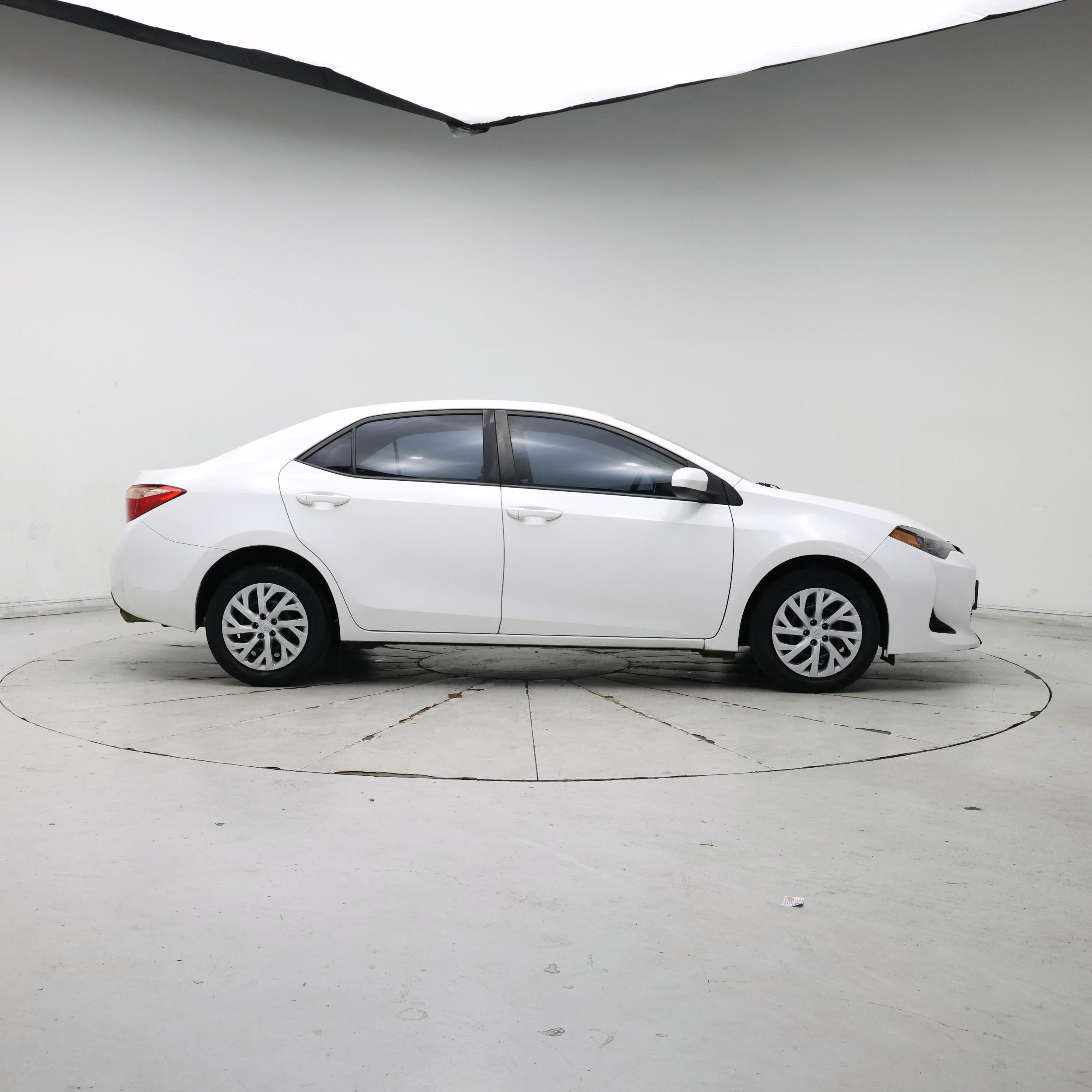 Thumbnail: 2017 Toyota Corolla - 7