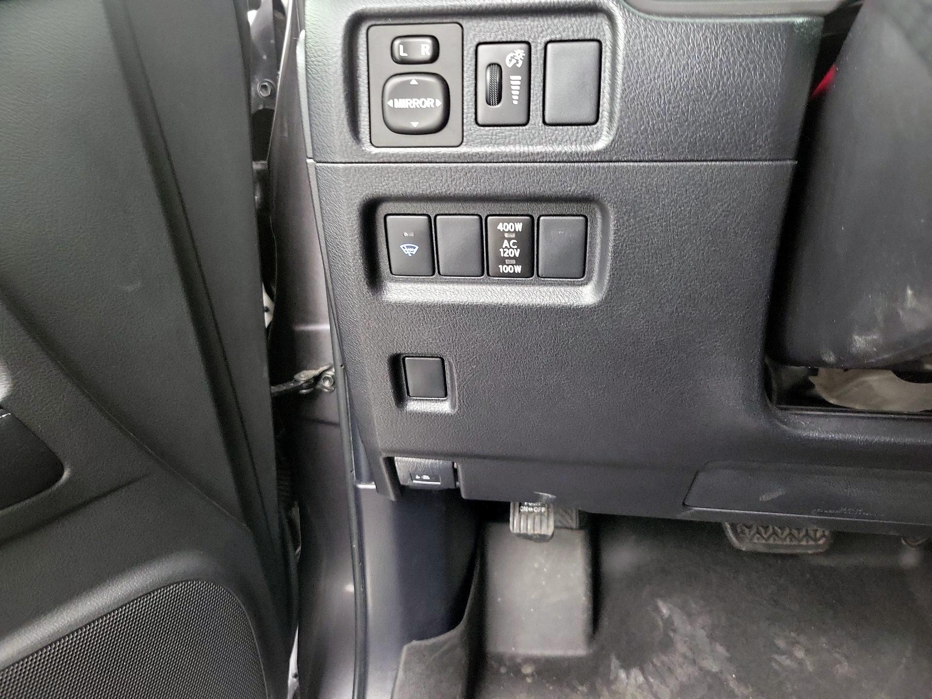 Thumbnail: 2019 Toyota 4Runner - 13